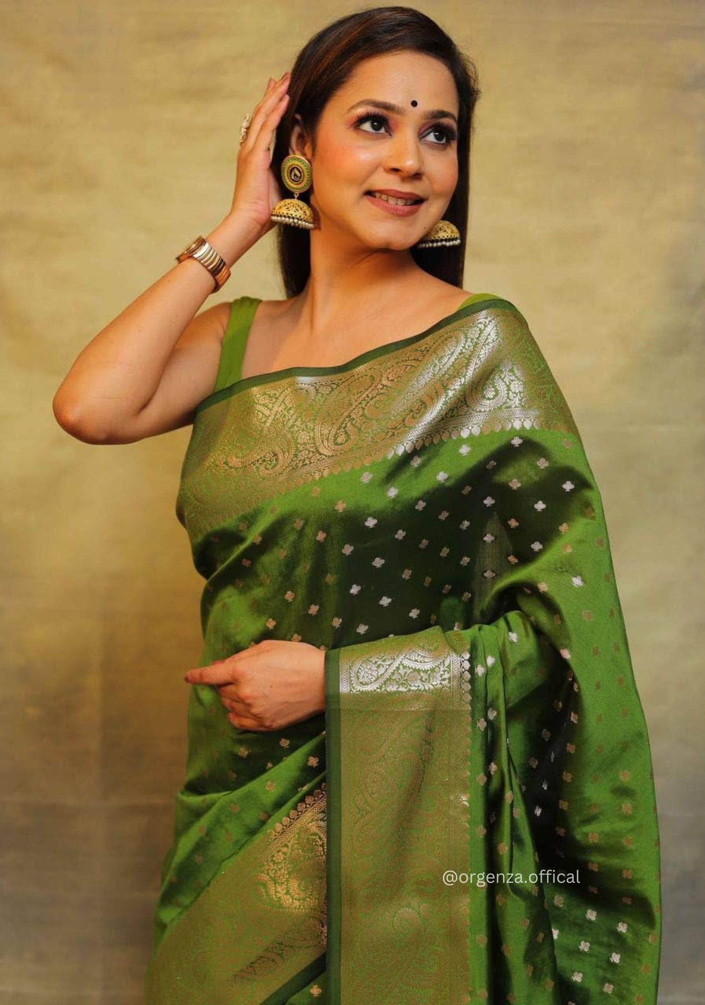 Lichi Silk Saree With Jacquard Zari Work
