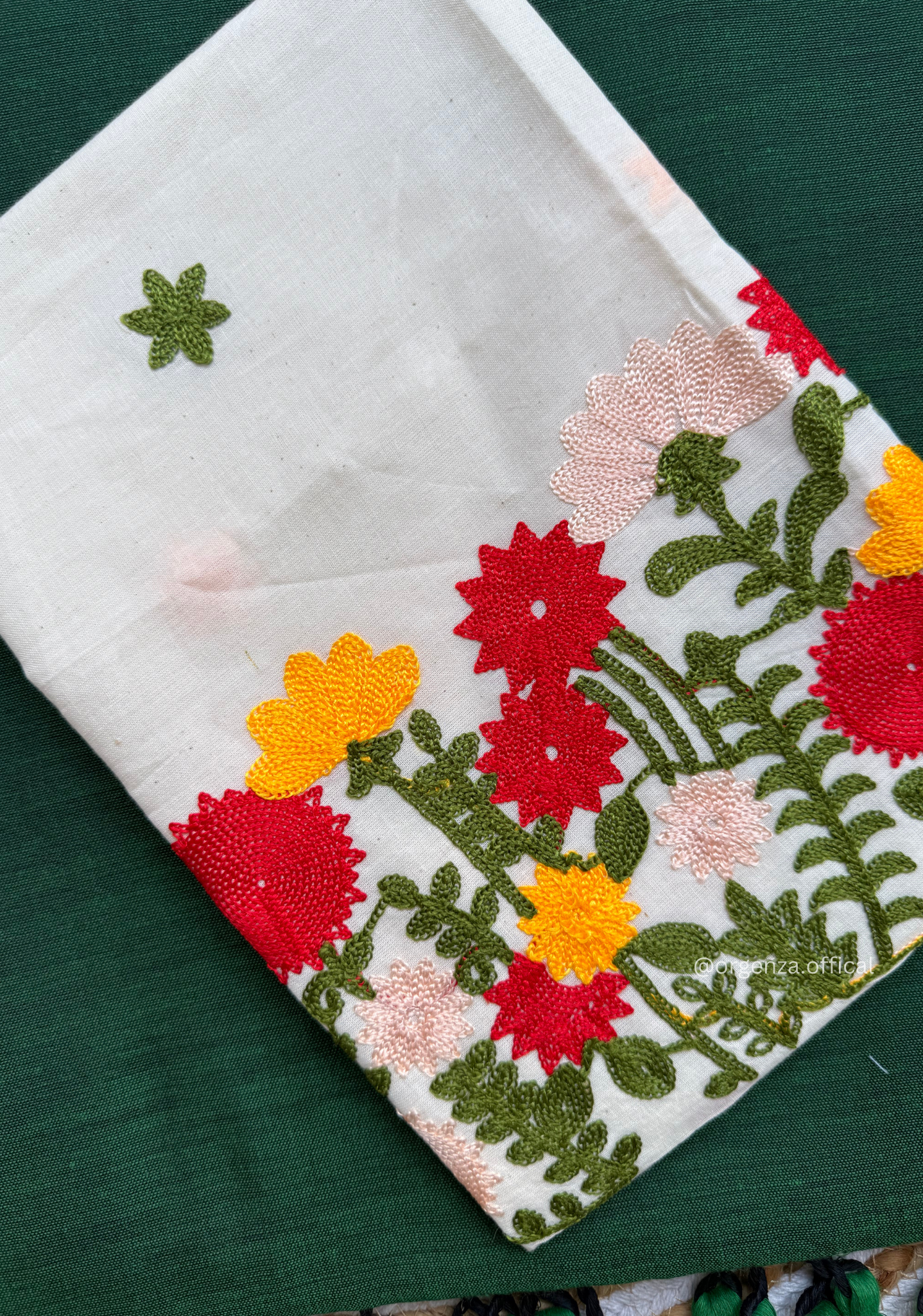 Green Colour Cotton Saree With Flower Embroidery Blouse