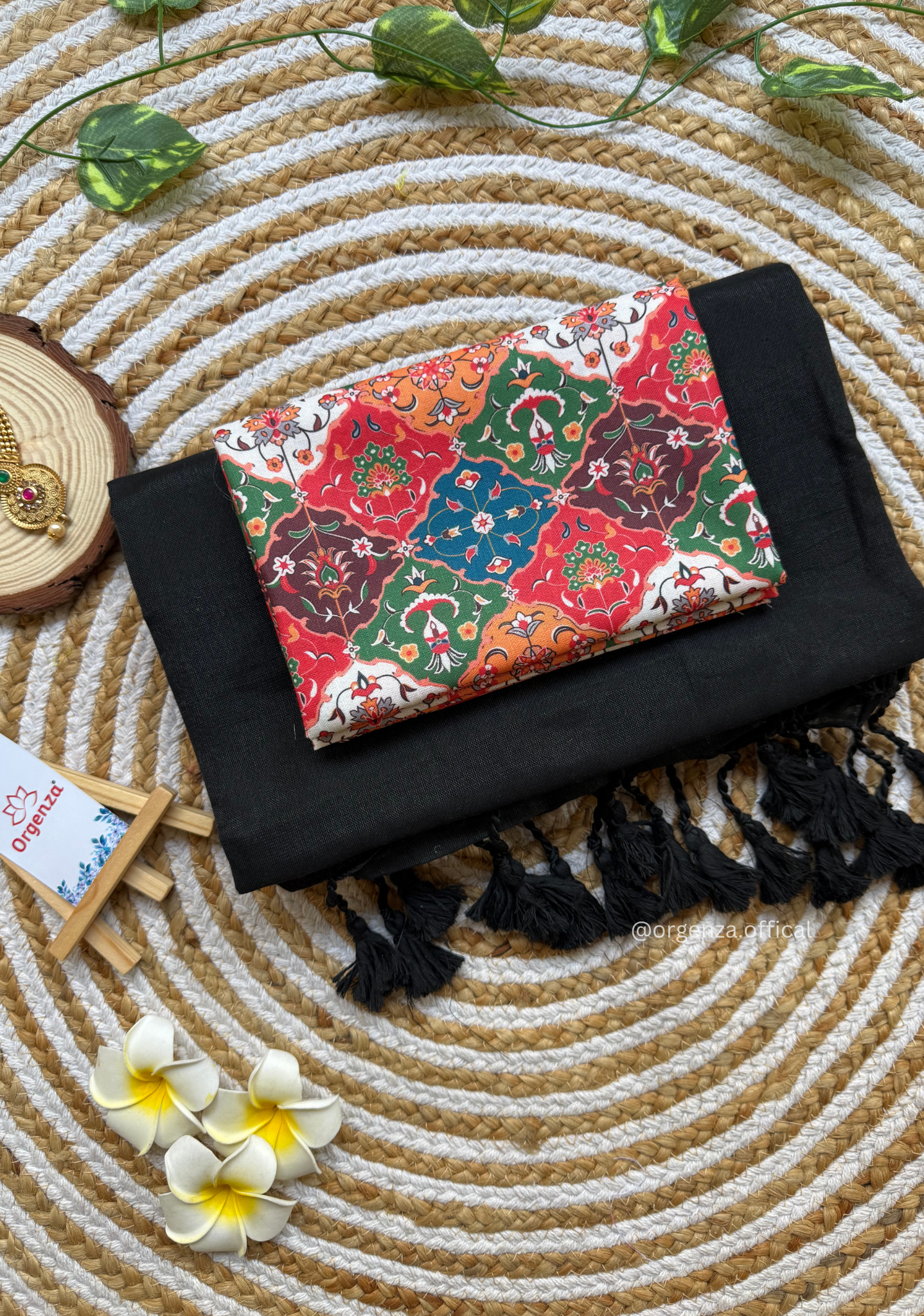 Black Colour Cotton Saree With Chex Print Blouse