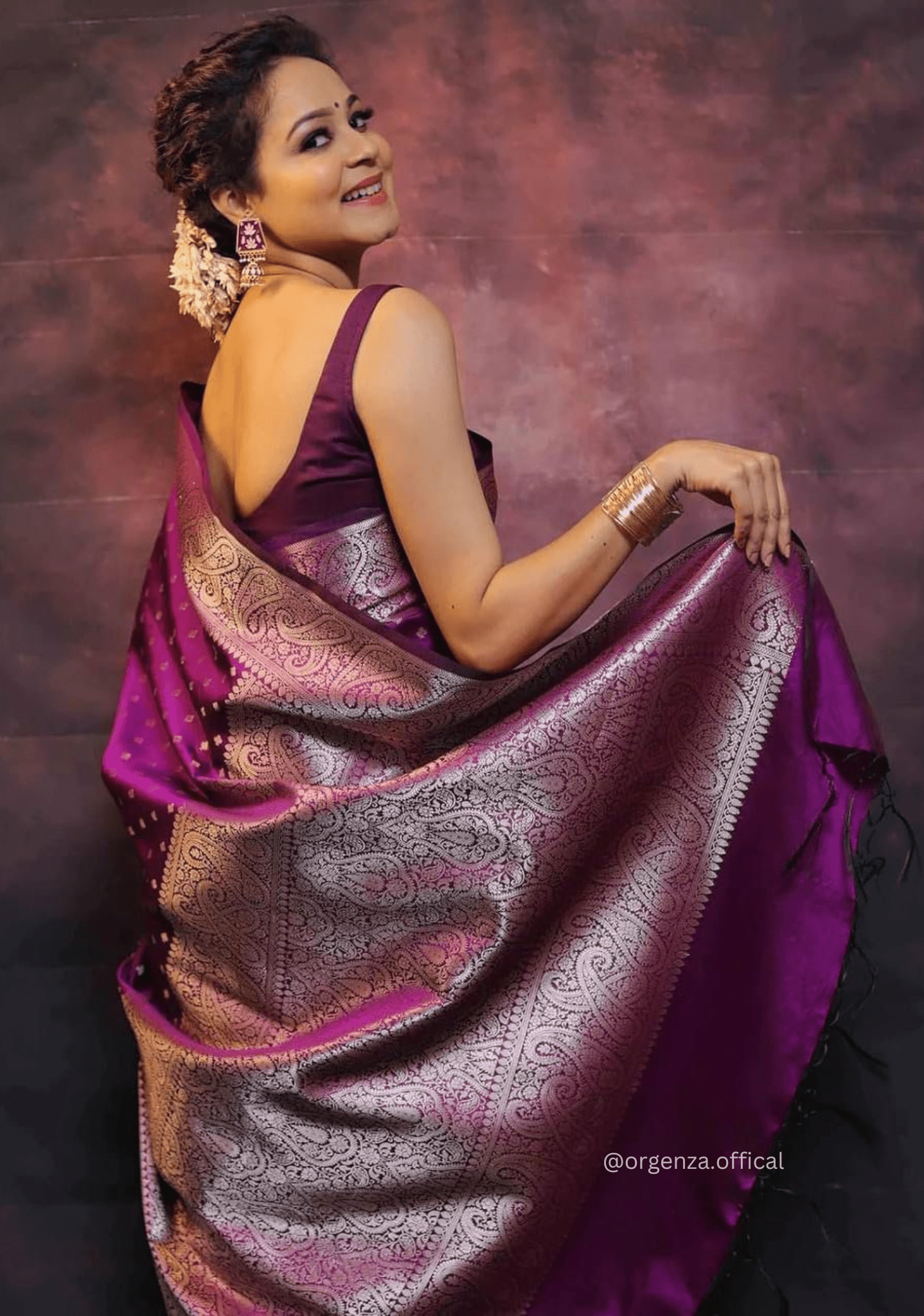 Lichi Silk Saree With Jacquard Zari Work