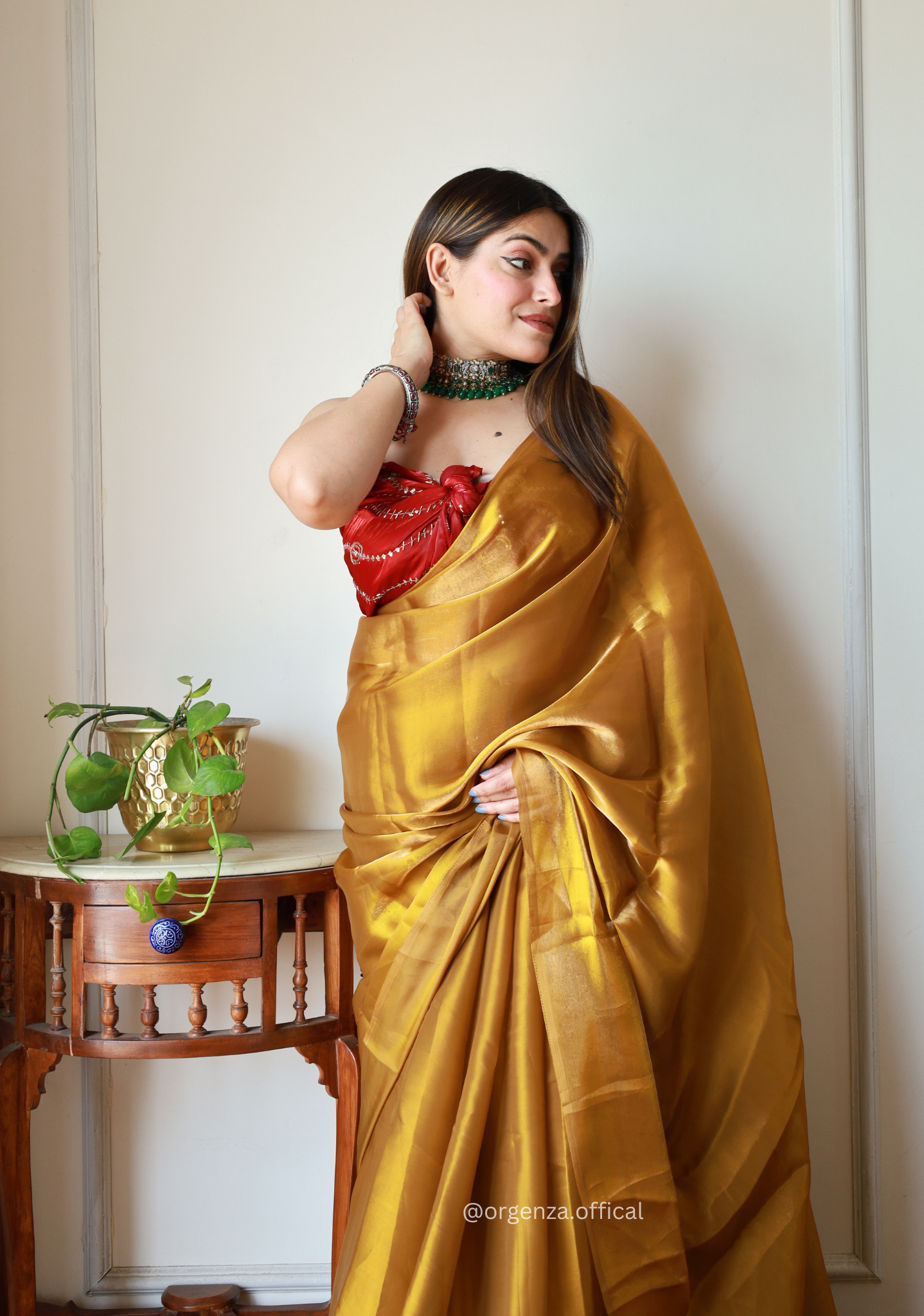 Plain Golden Colour Jimmy Choo Saree - Orgenza Store