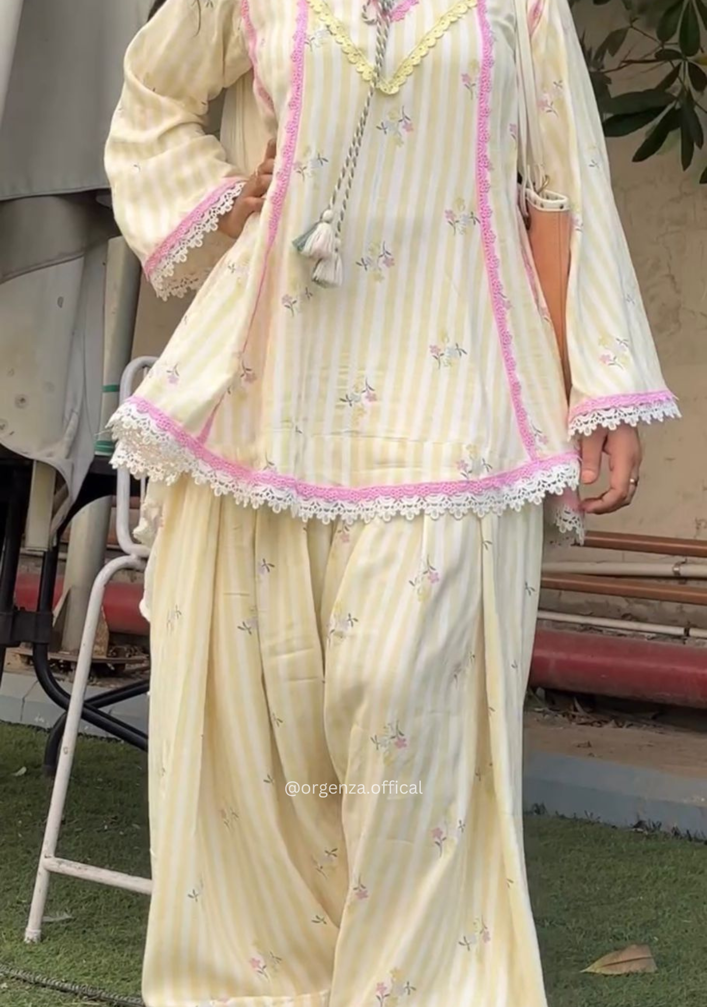 Natural Crepe Farshi Pant Suit Set with Nazmin Dupatta