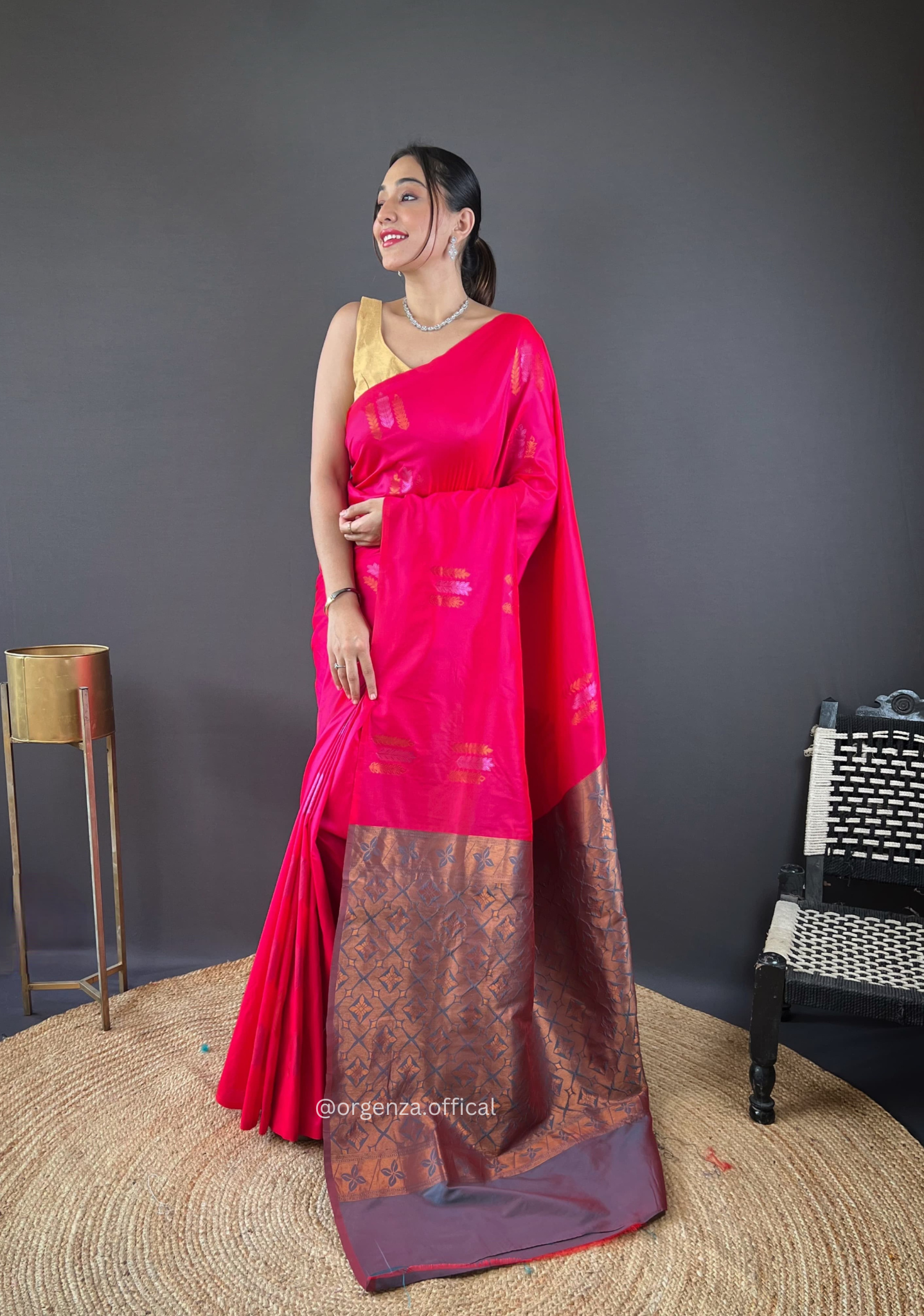 Pink Colour Silk Saree With Zari Weaving - Orgenza Store