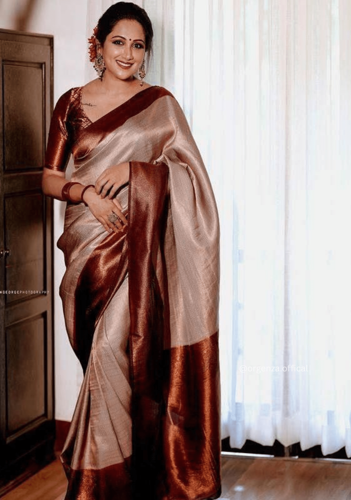 Lichi Silk Saree With Jacquard Zari Work