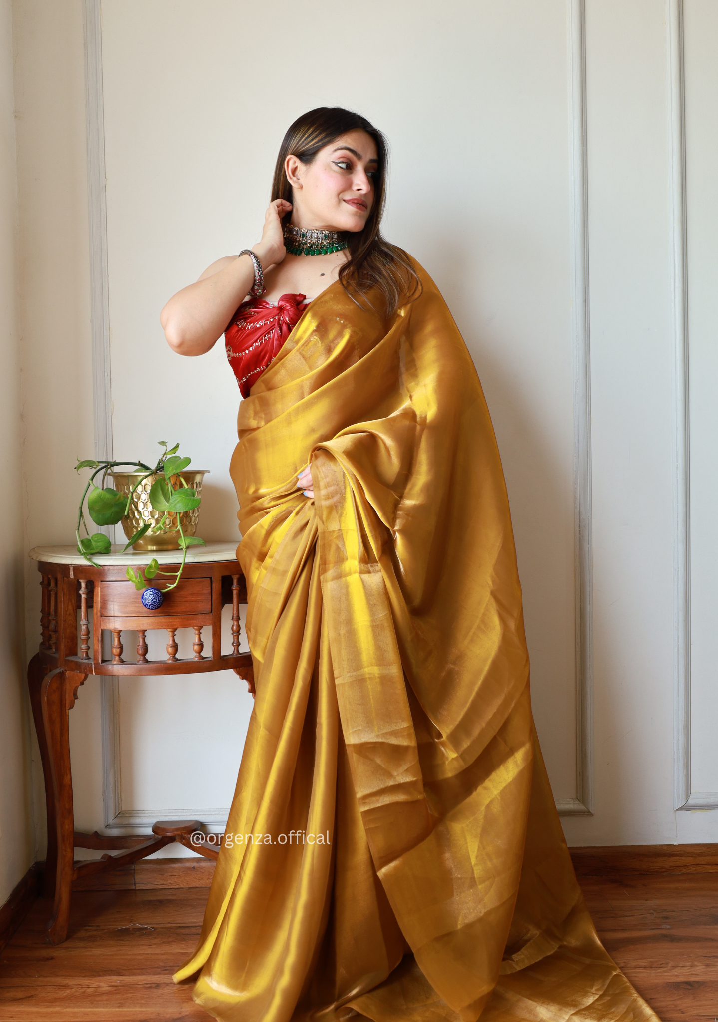 Plain Golden Colour Jimmy Choo Saree - Orgenza Store