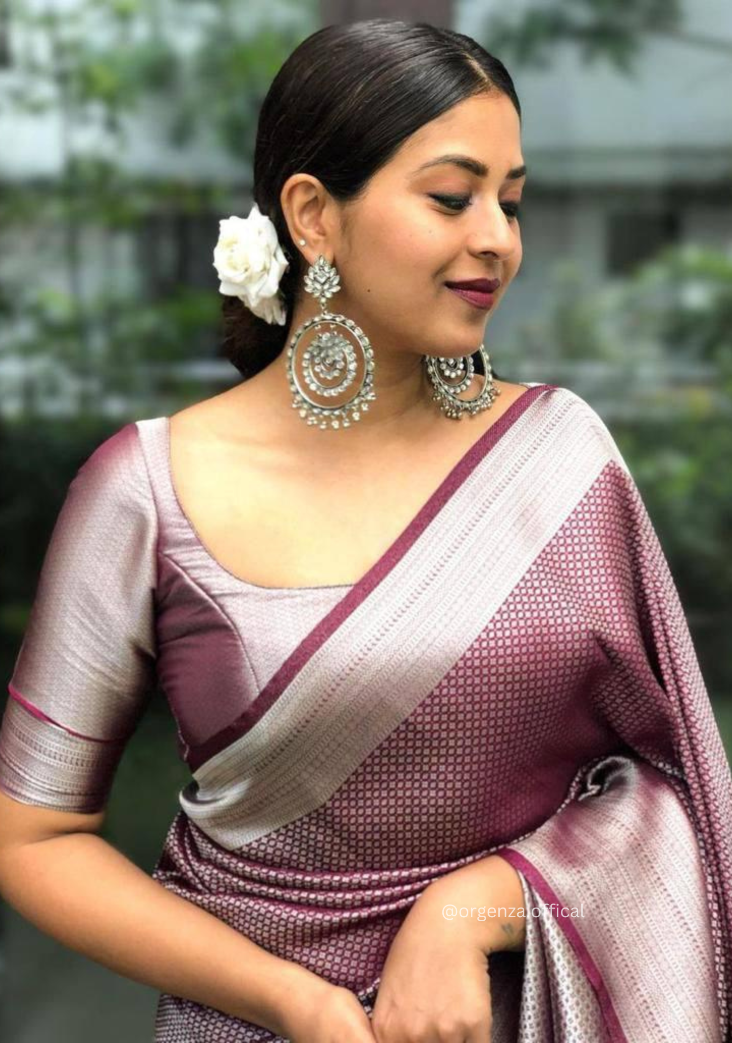 Lichi Silk Saree With Jacquard Zari Work