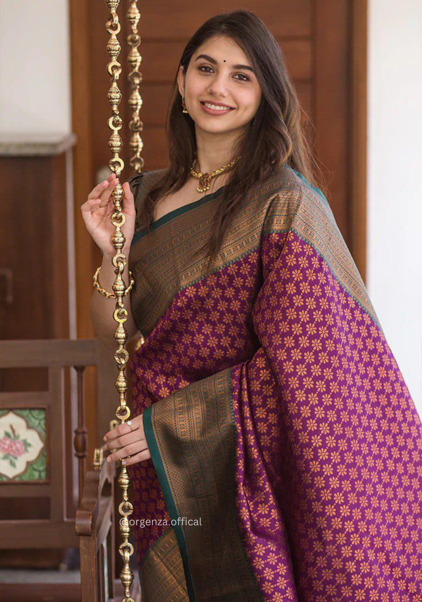 Lichi Silk Saree With Jacquard Zari Work