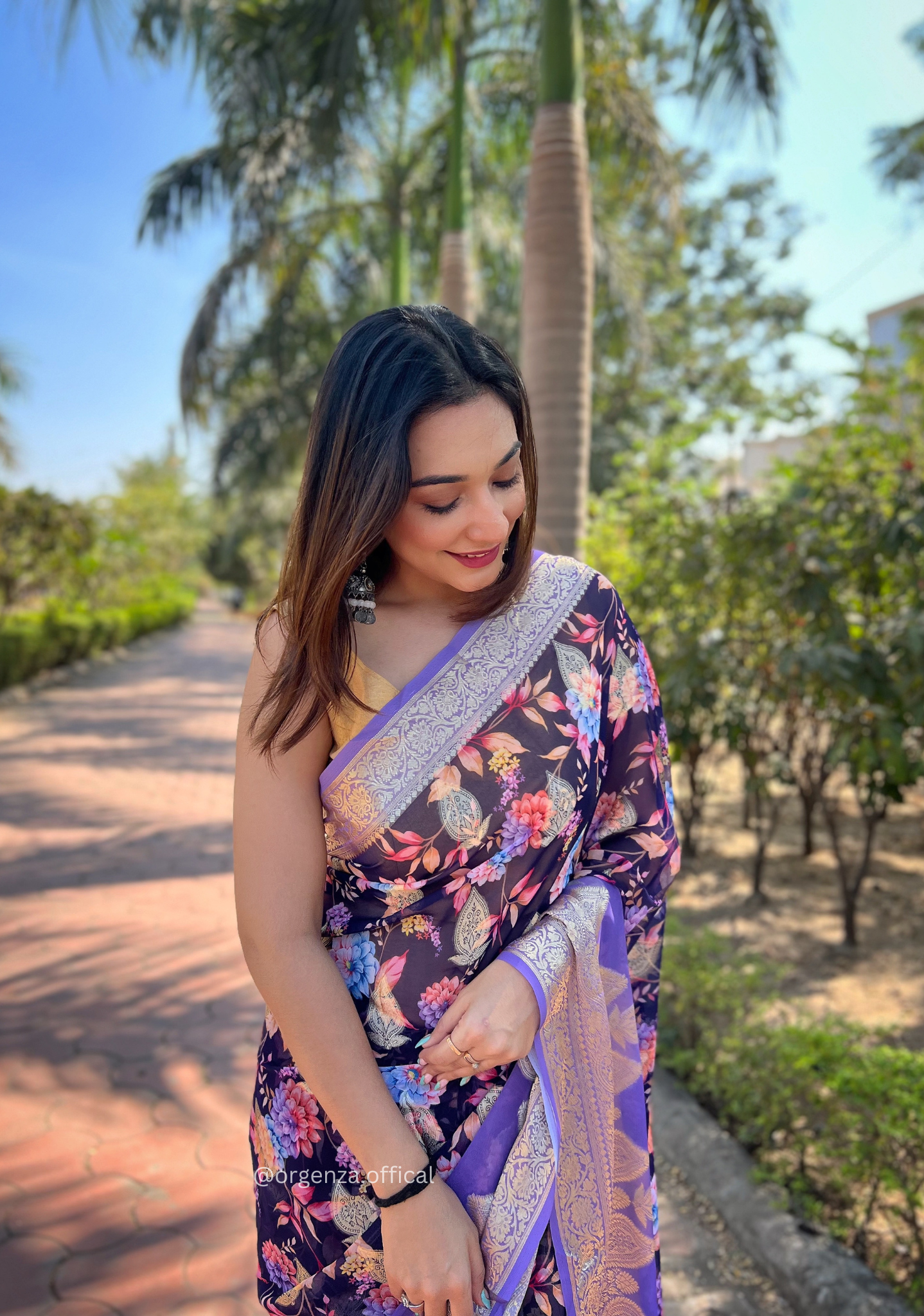 Lavender Georgette Saree With Viscose Border