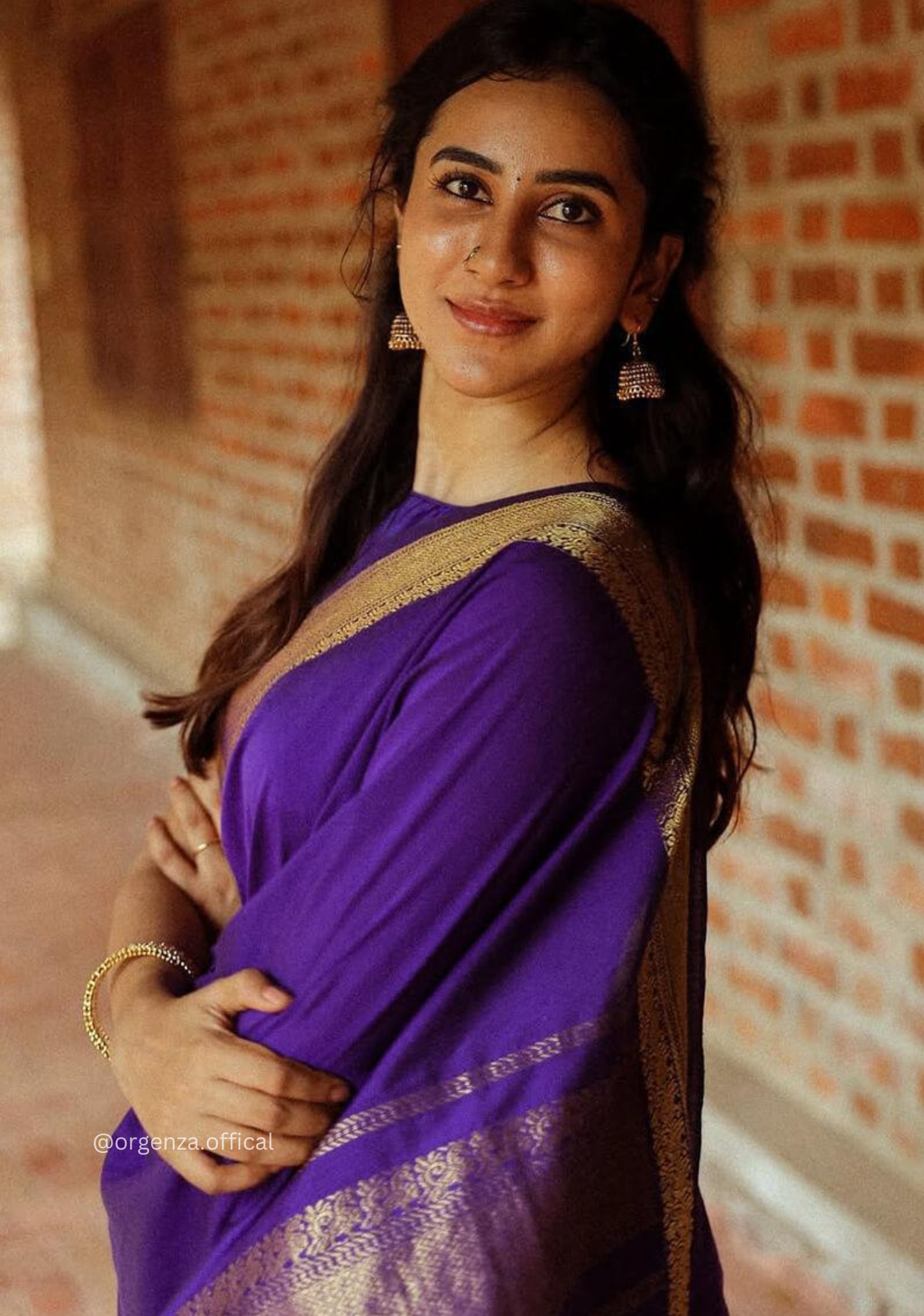 Lichi Silk Saree With Jacquard Zari Work