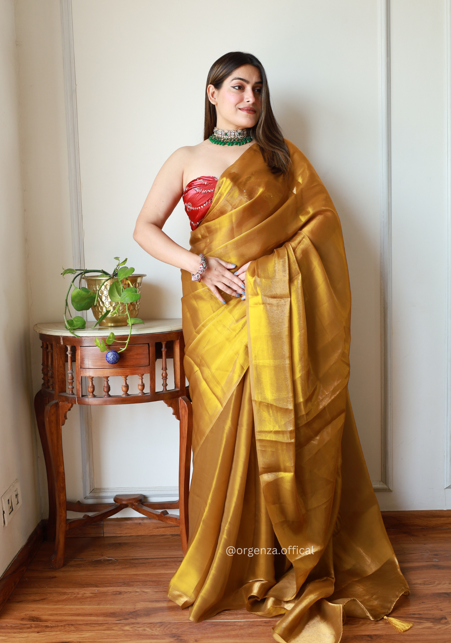 Plain Golden Colour Jimmy Choo Saree - Orgenza Store