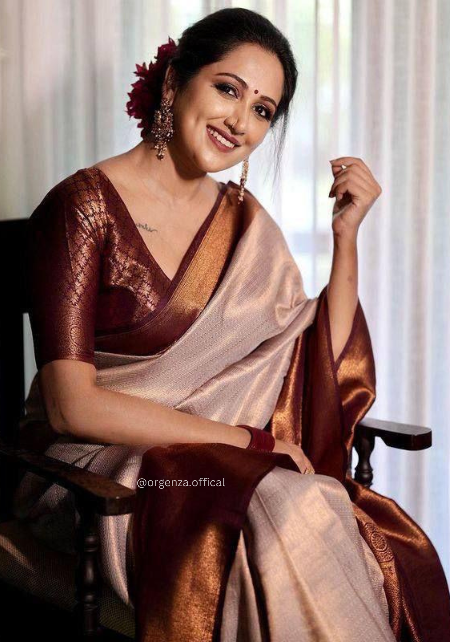 Lichi Silk Saree With Jacquard Zari Work