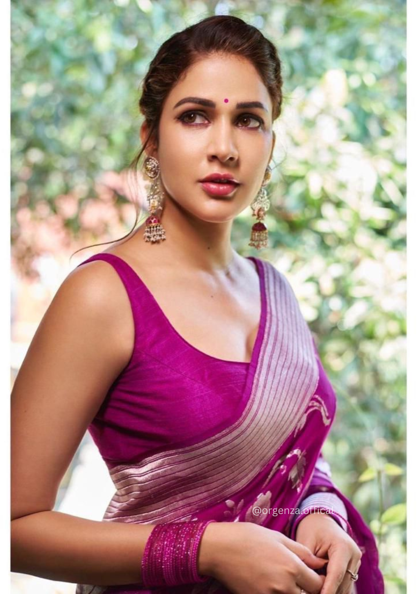 Lichi Silk Saree With Jacquard Zari Work