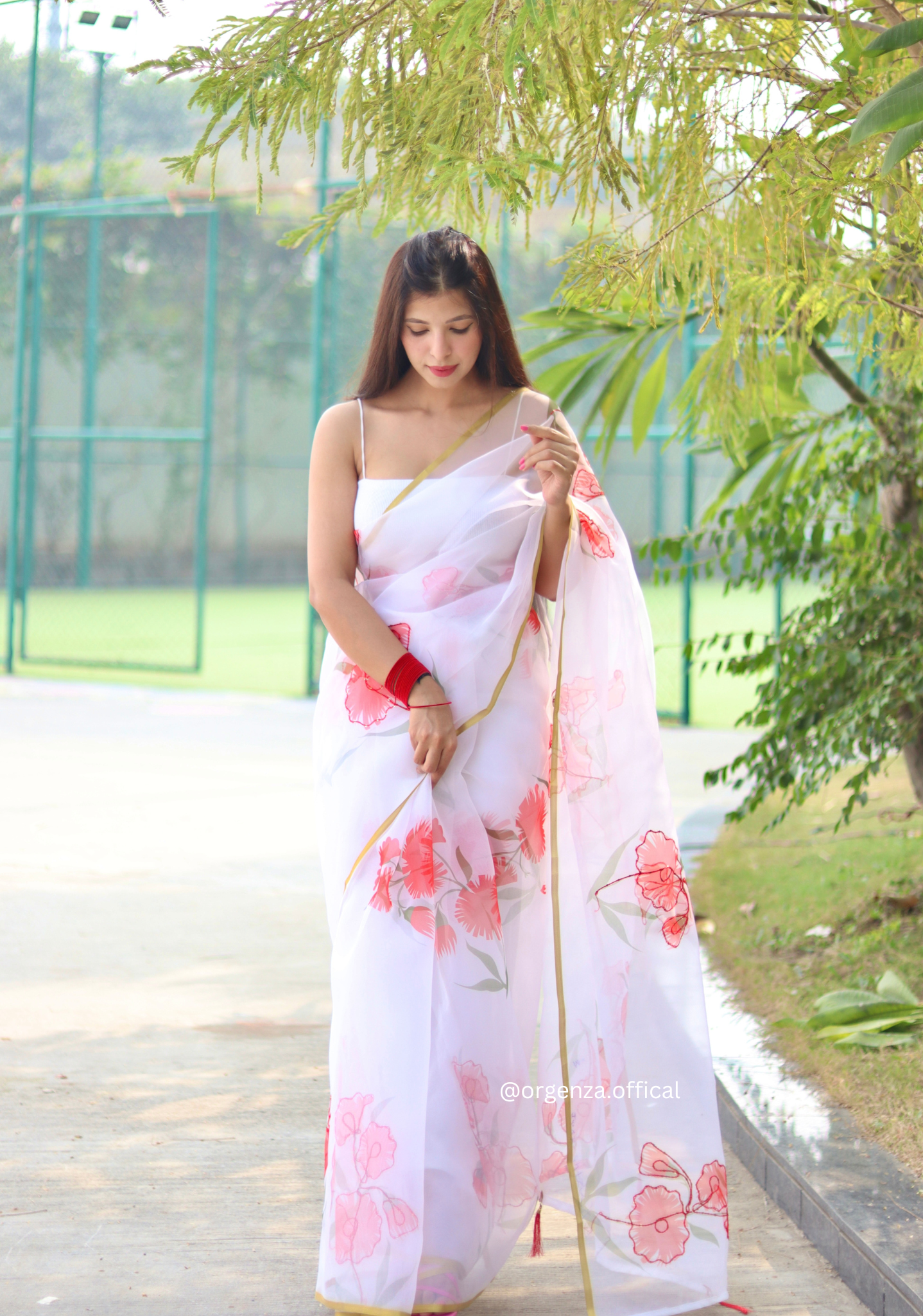 Floral Organza Saree With Golden Border - Orgenza Store