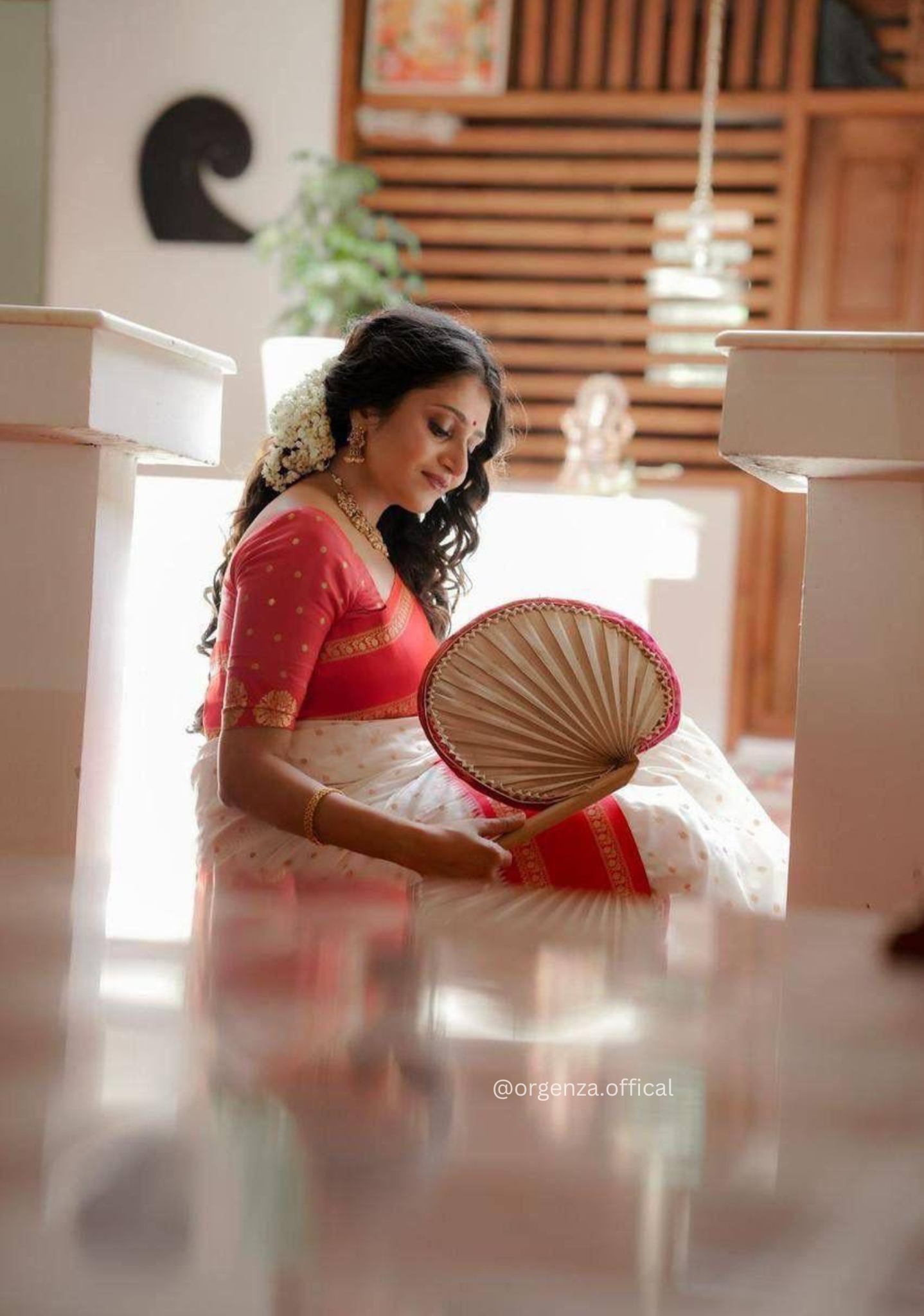 Lichi Silk Saree With Jacquard Zari Work