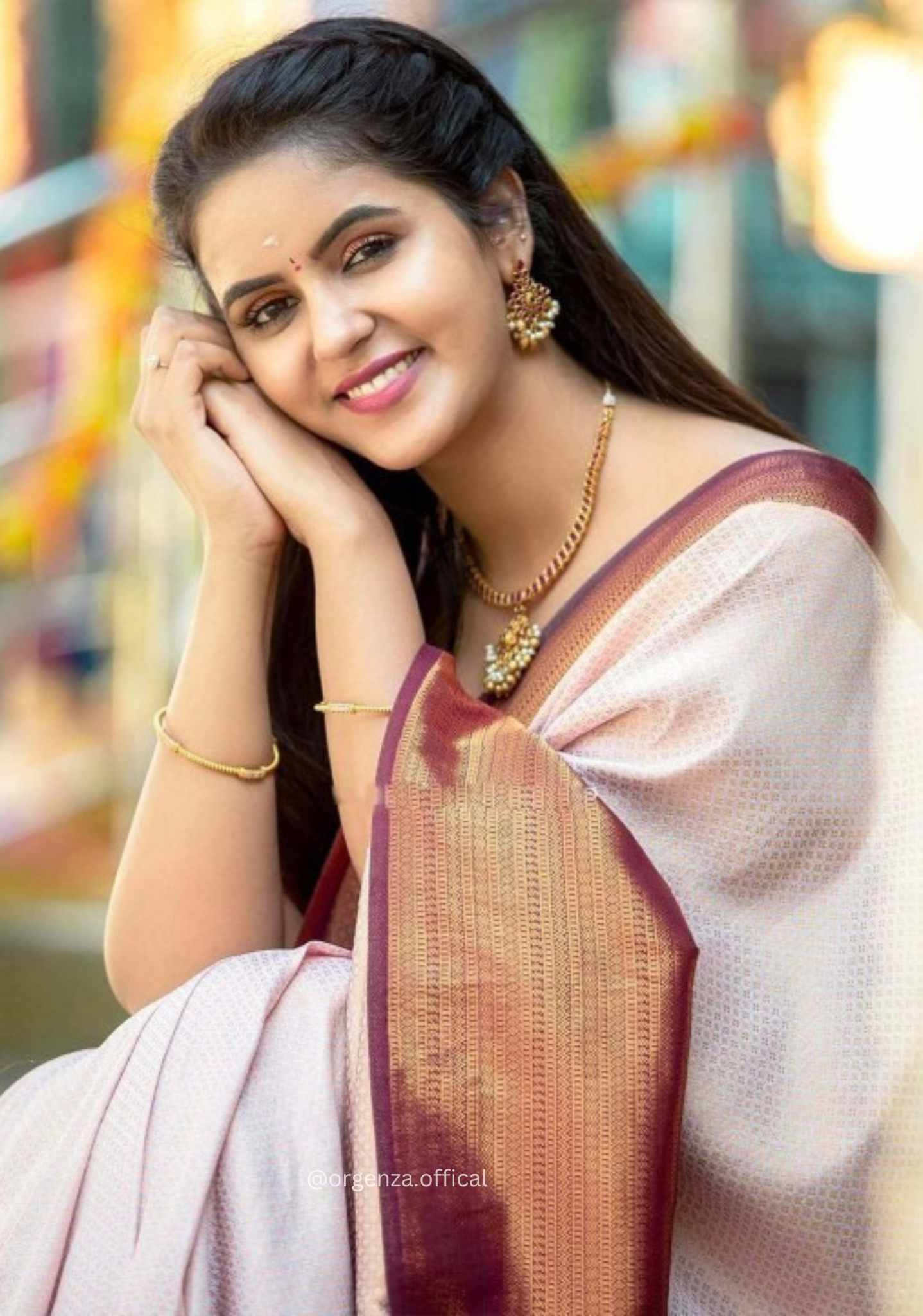 Lichi Silk Saree With Jacquard Zari Work