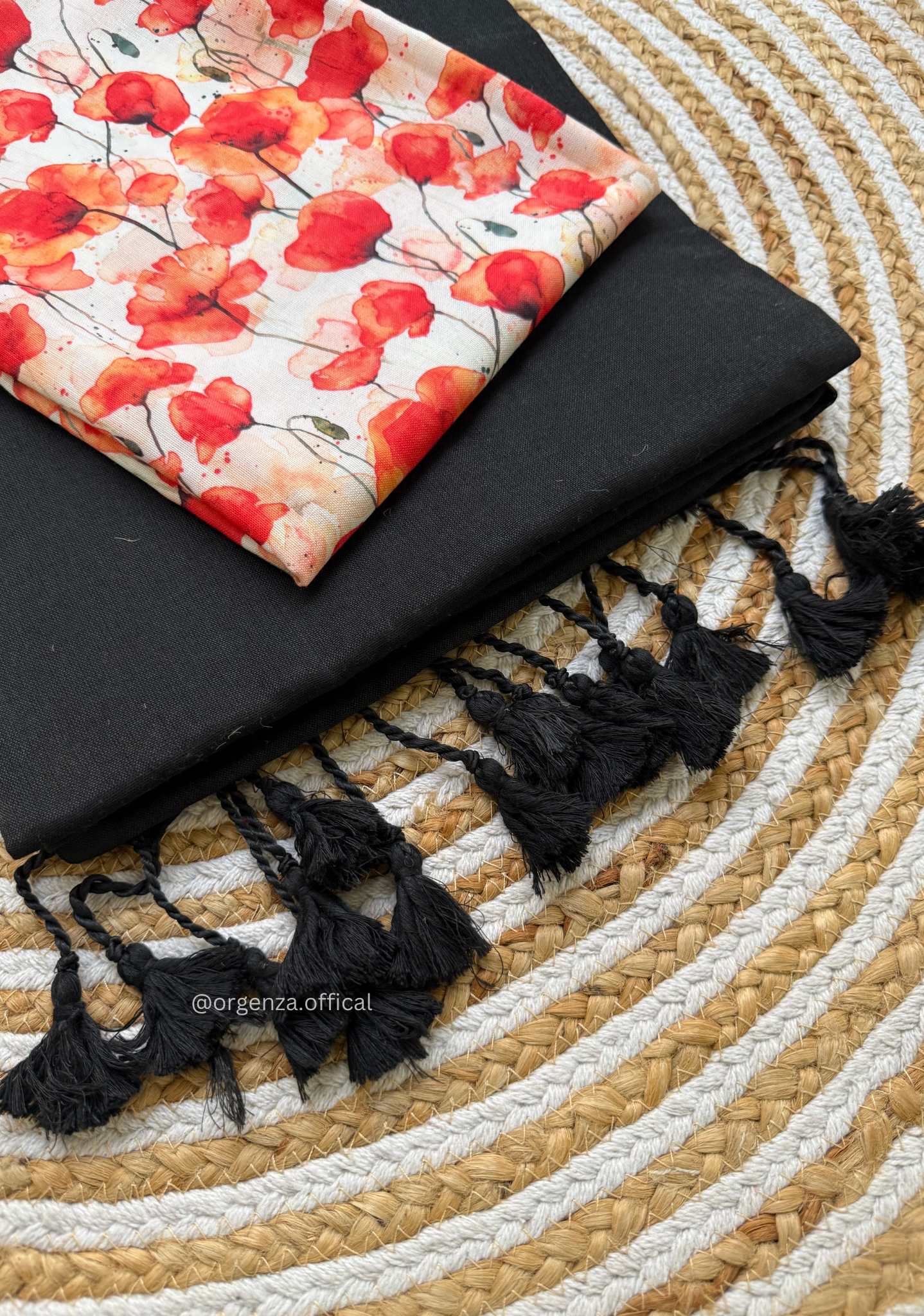 Black Colour Cotton Saree With Tulip Print Blouse