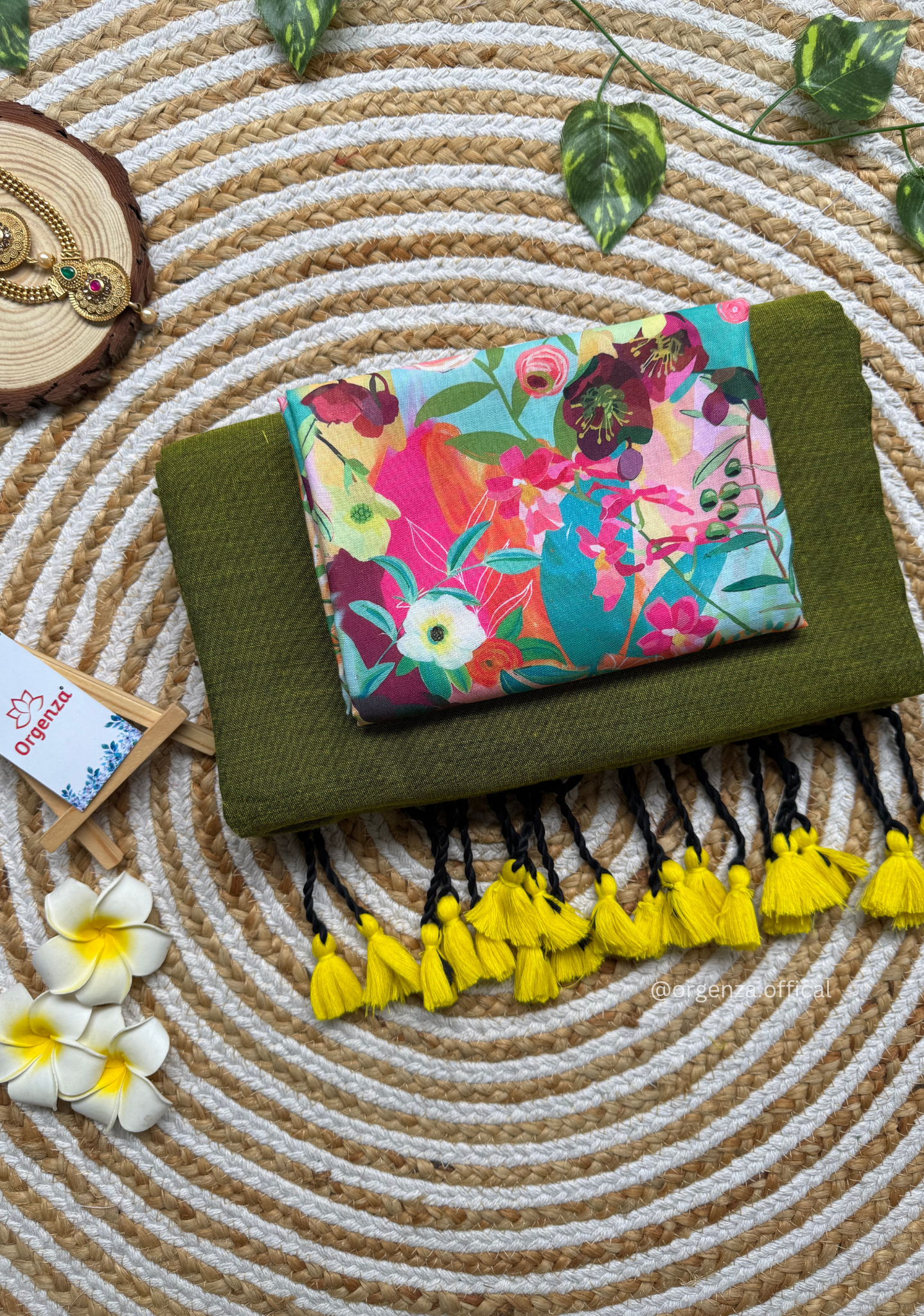 Mehendi Green Colour Cotton Saree With Flower-Leaf Print Blouse