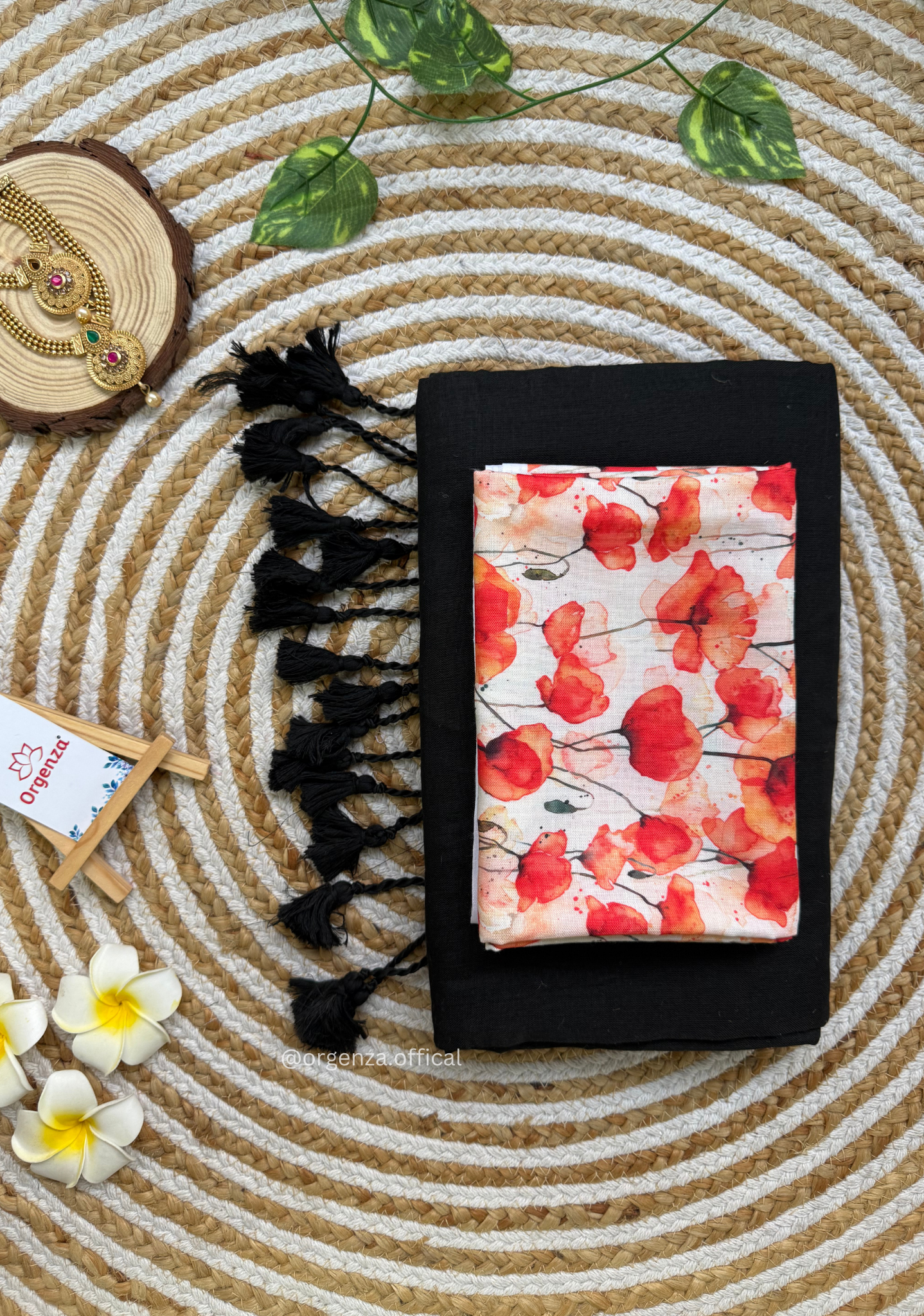 Black Colour Cotton Saree With Tulip Print Blouse