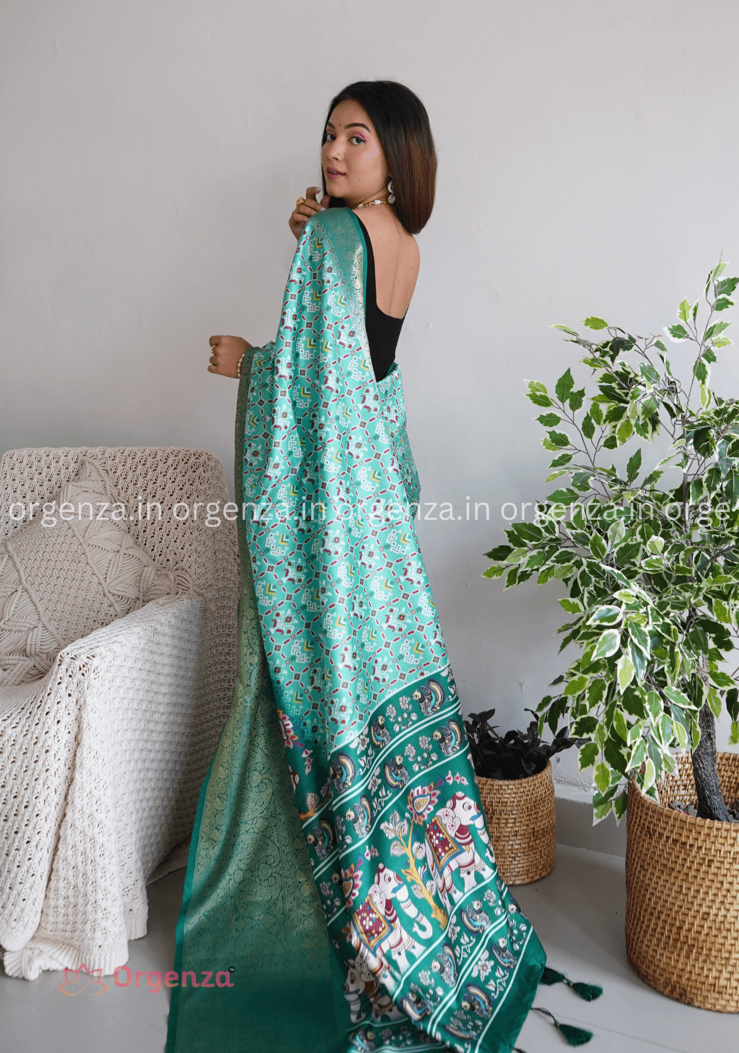 Pure Banarashi Lichi Silk Saree with Zari Border - Orgenza Store