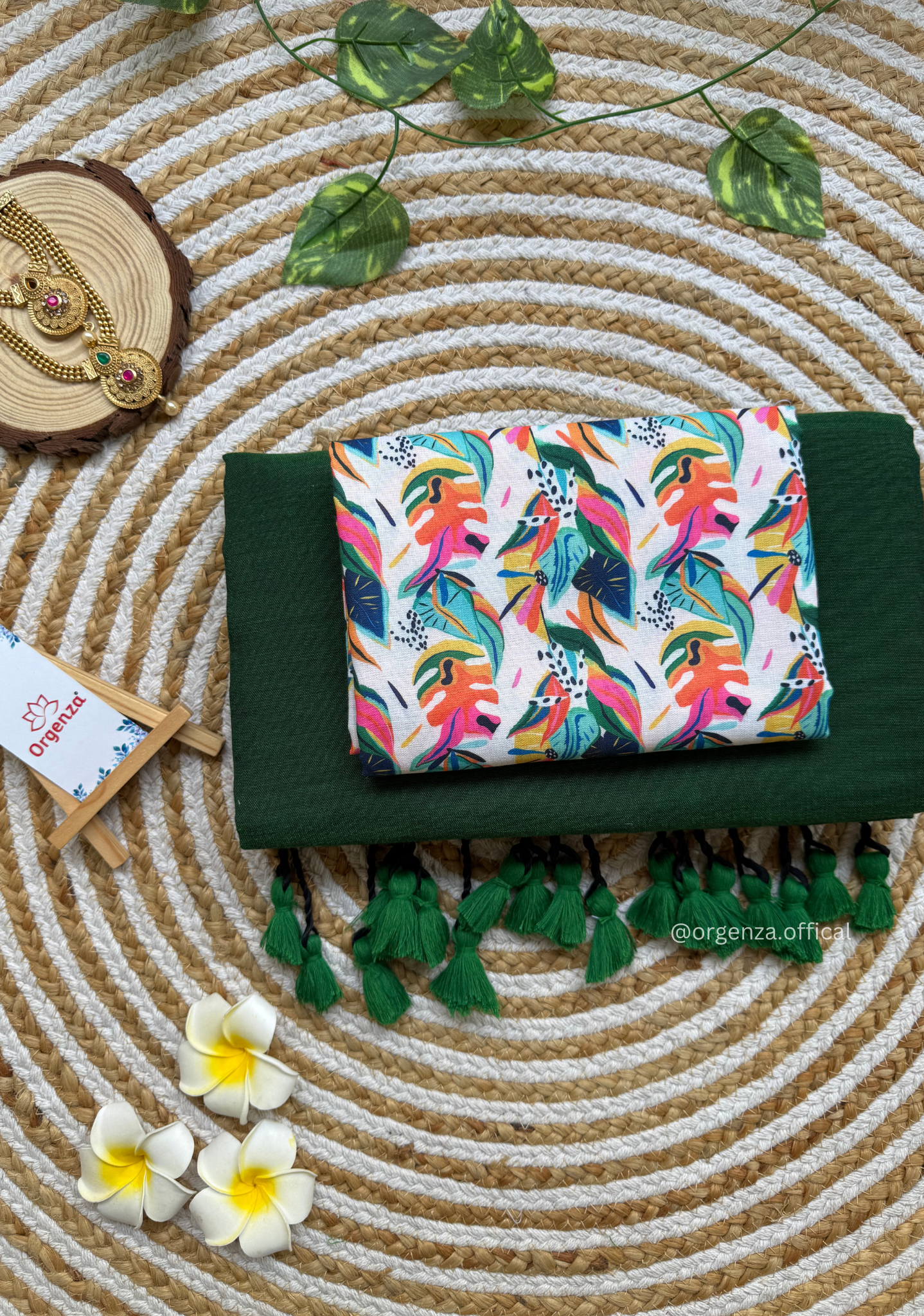 Green Colour Cotton Saree With Multi Print Blouse