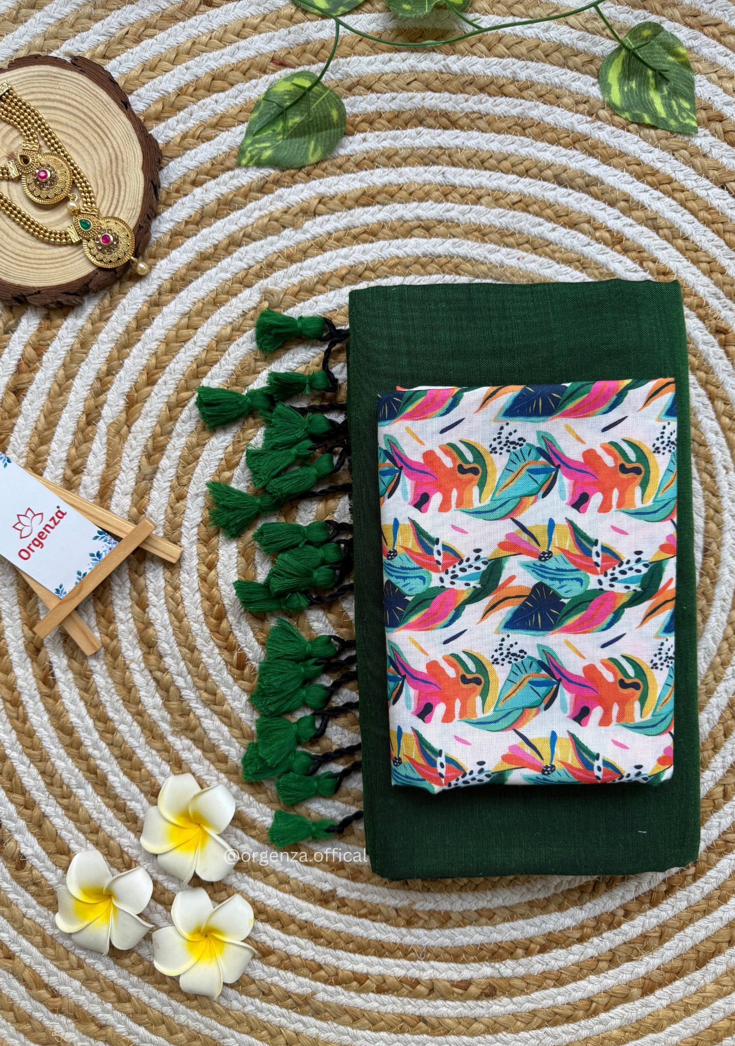 Green Colour Cotton Saree With Multi Print Blouse