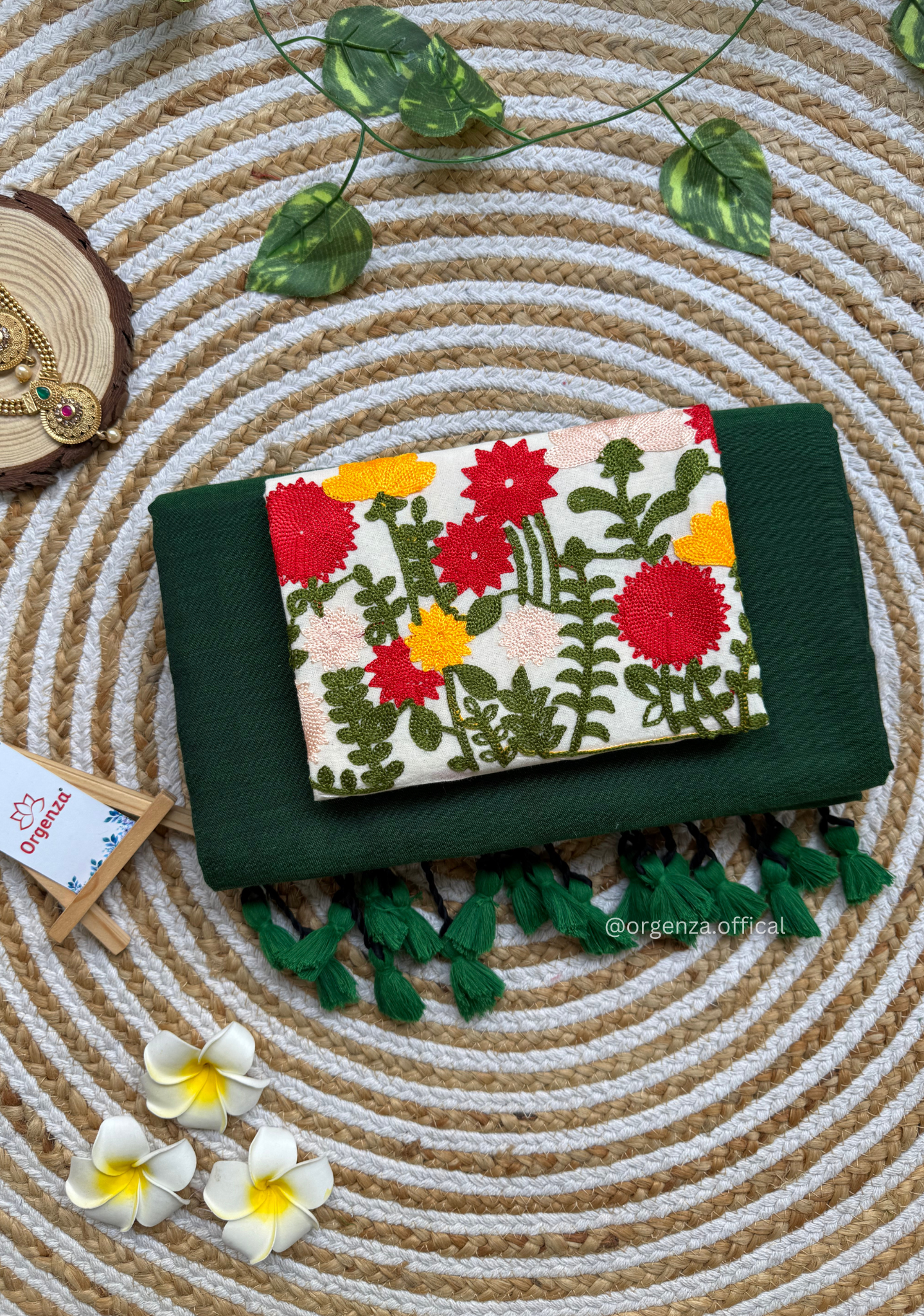 Green Colour Cotton Saree With Flower Embroidery Blouse