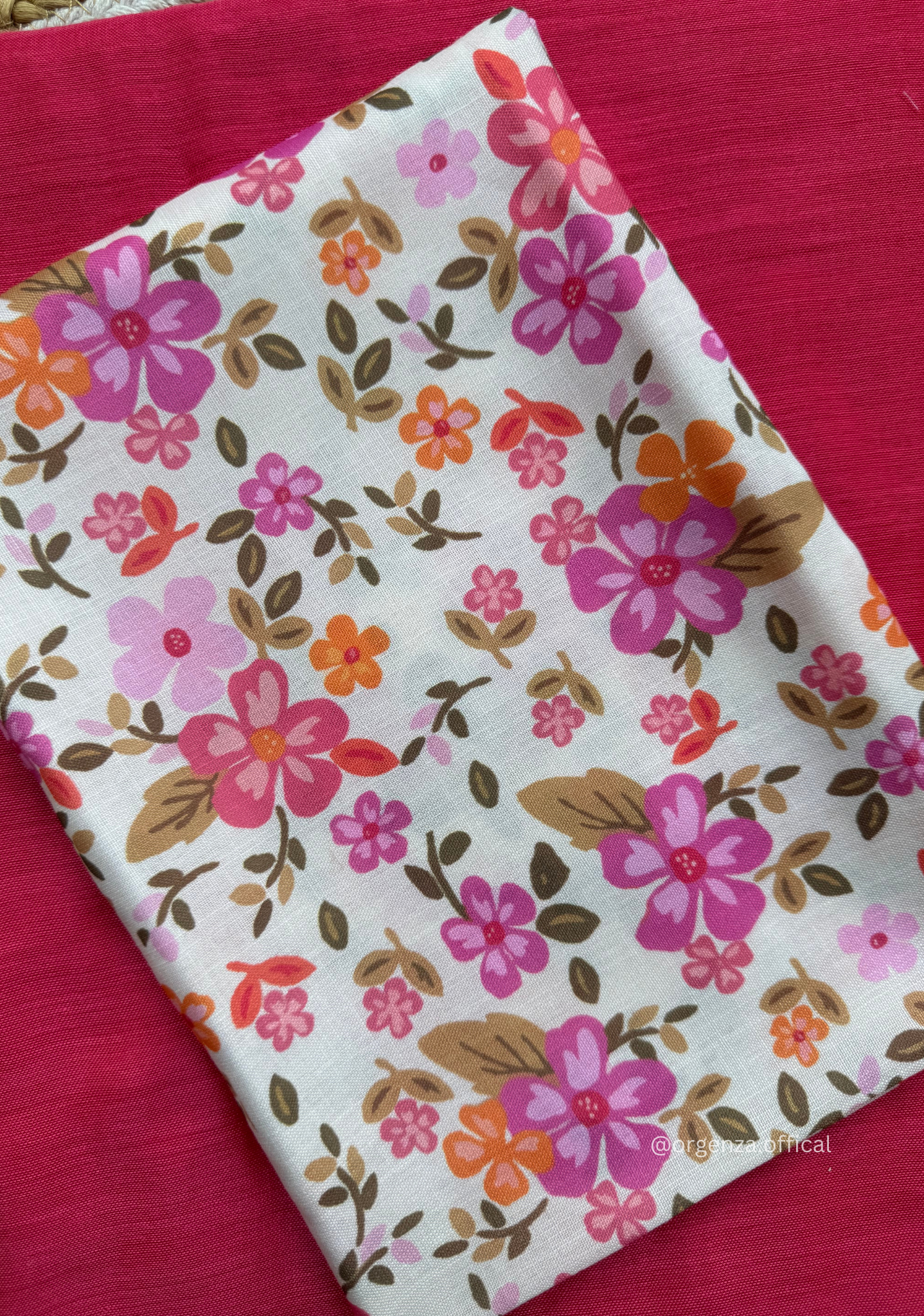 Pink Colour Cotton Saree With White Pink Flower Print Blouse
