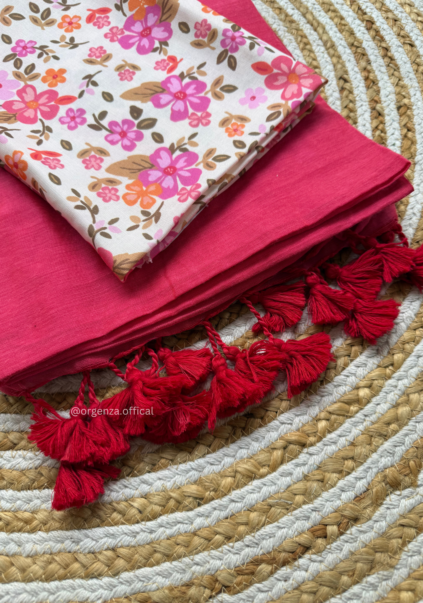 Pink Colour Cotton Saree With White Pink Flower Print Blouse
