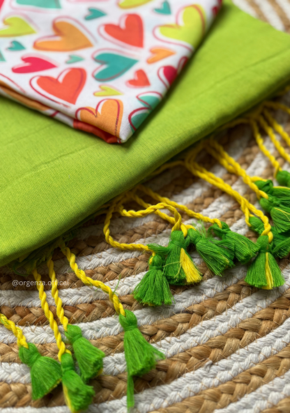 Parrot Green Colour Cotton Saree With Heart Print Blouse