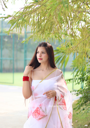 Floral Organza Saree With Golden Border - Orgenza Store