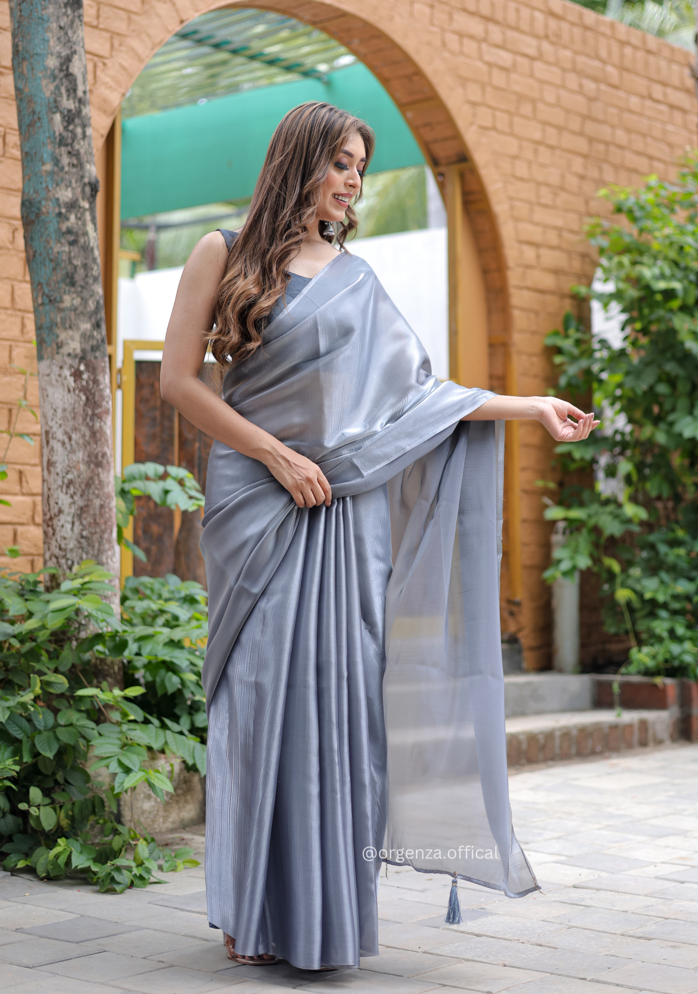 Plain Grey Colour Jimmy Choo Saree - Orgenza Store
