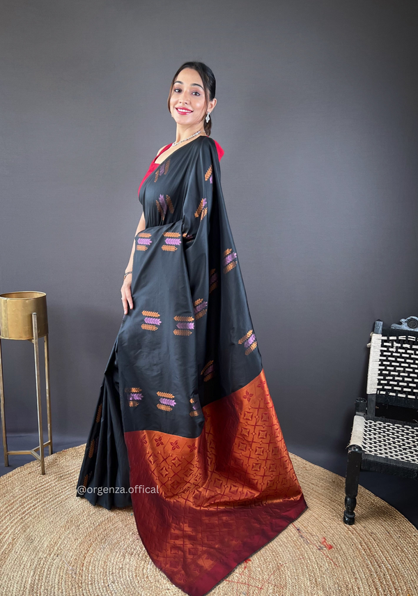 Black Colour Silk Saree With Zari Weaving