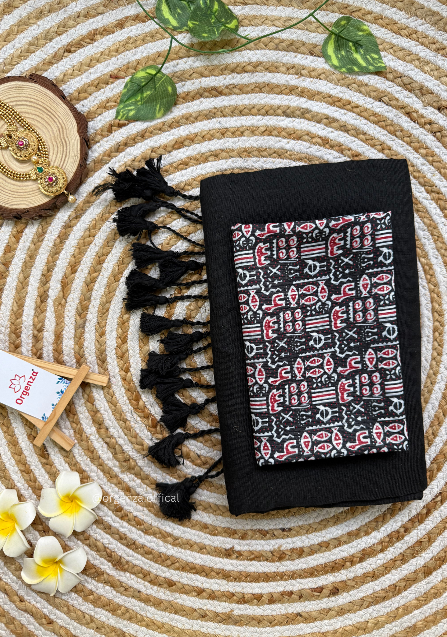 Black Colour Cotton Saree With Multi Print Blouse
