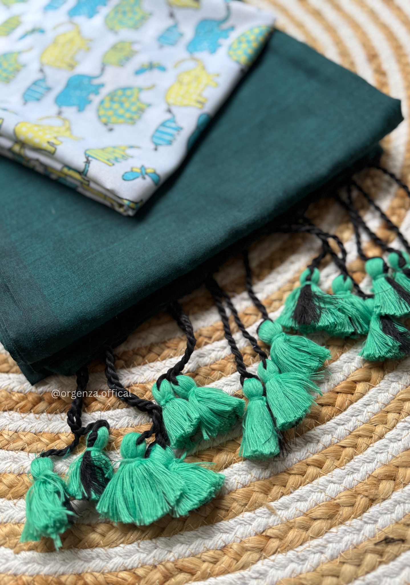 Rama Green Colour Cotton Saree With Little Elephant Print Blouse