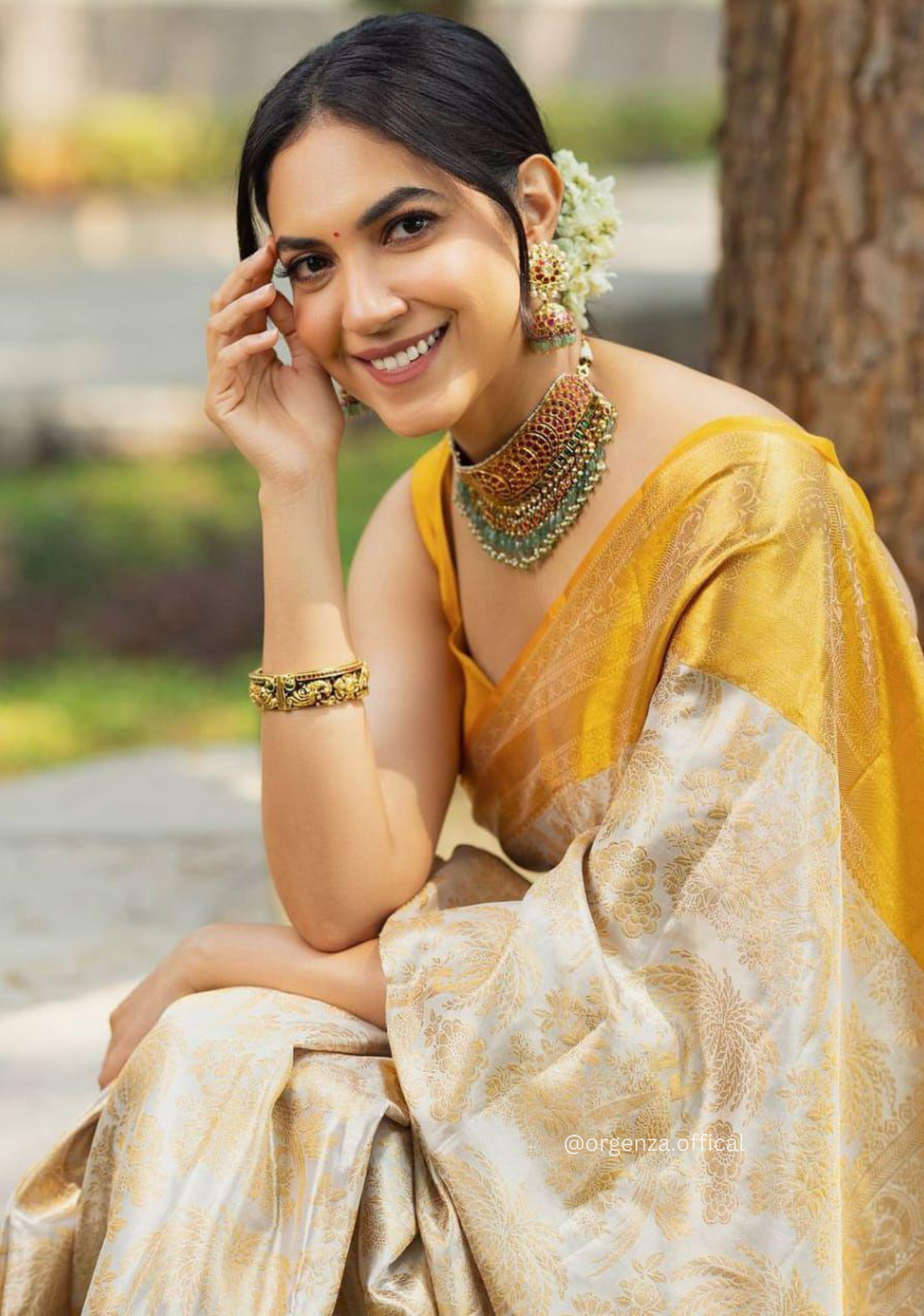 Yellow Colour Rich Pallu Saree Jacquard Zari With Blouse