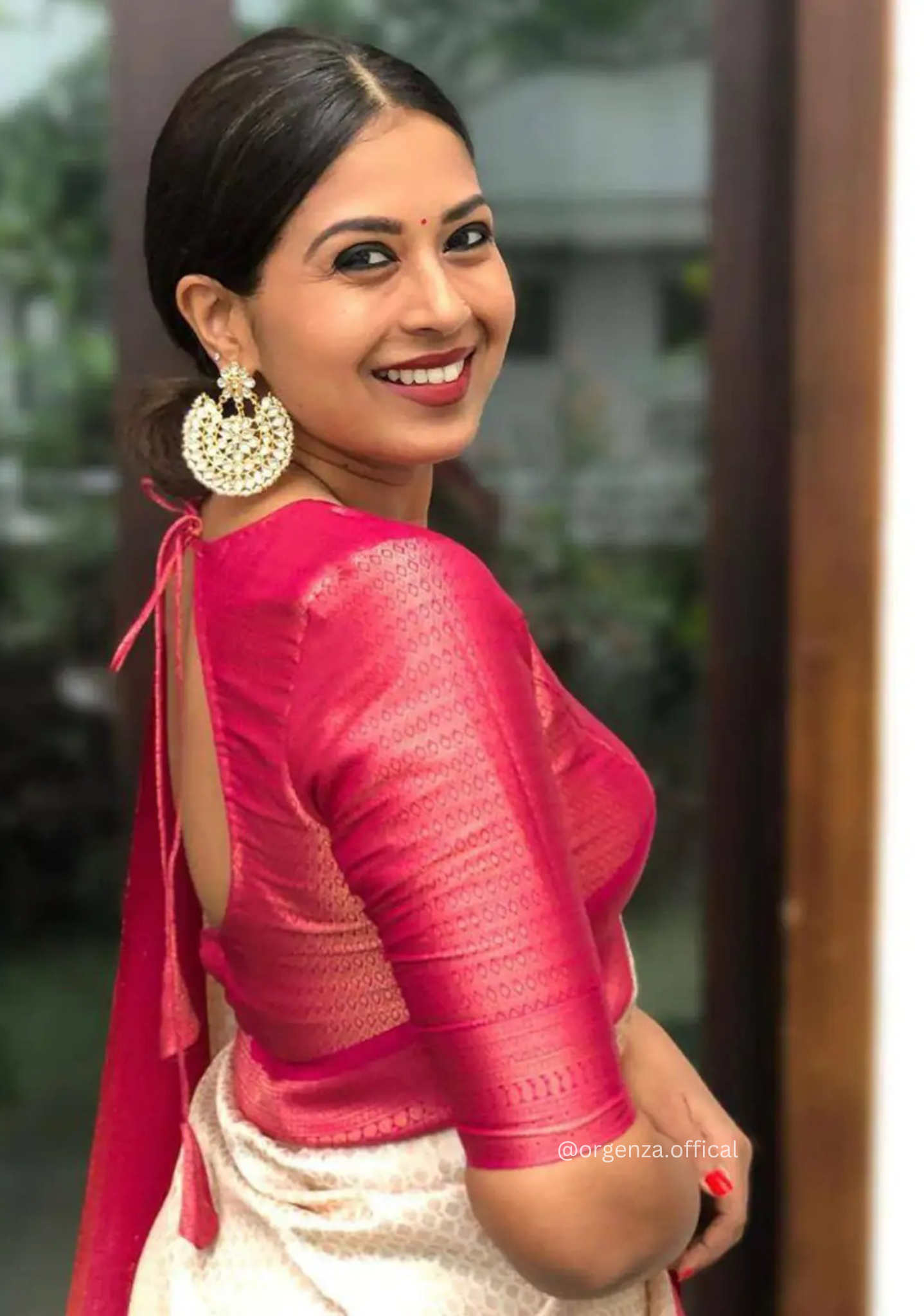 Lichi Silk Saree With Jacquard Zari Work