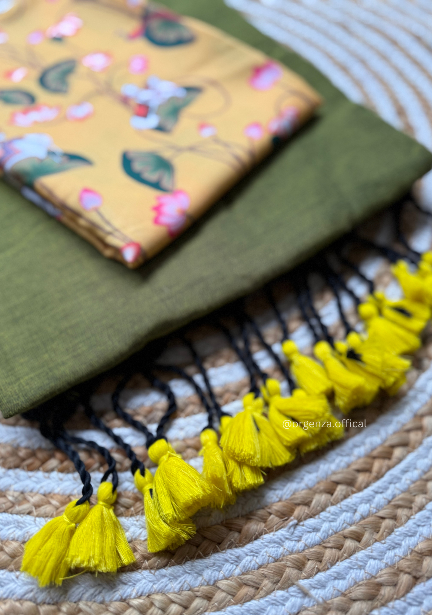 Mehendi Green Cotton Saree With Yellow Print Blouse