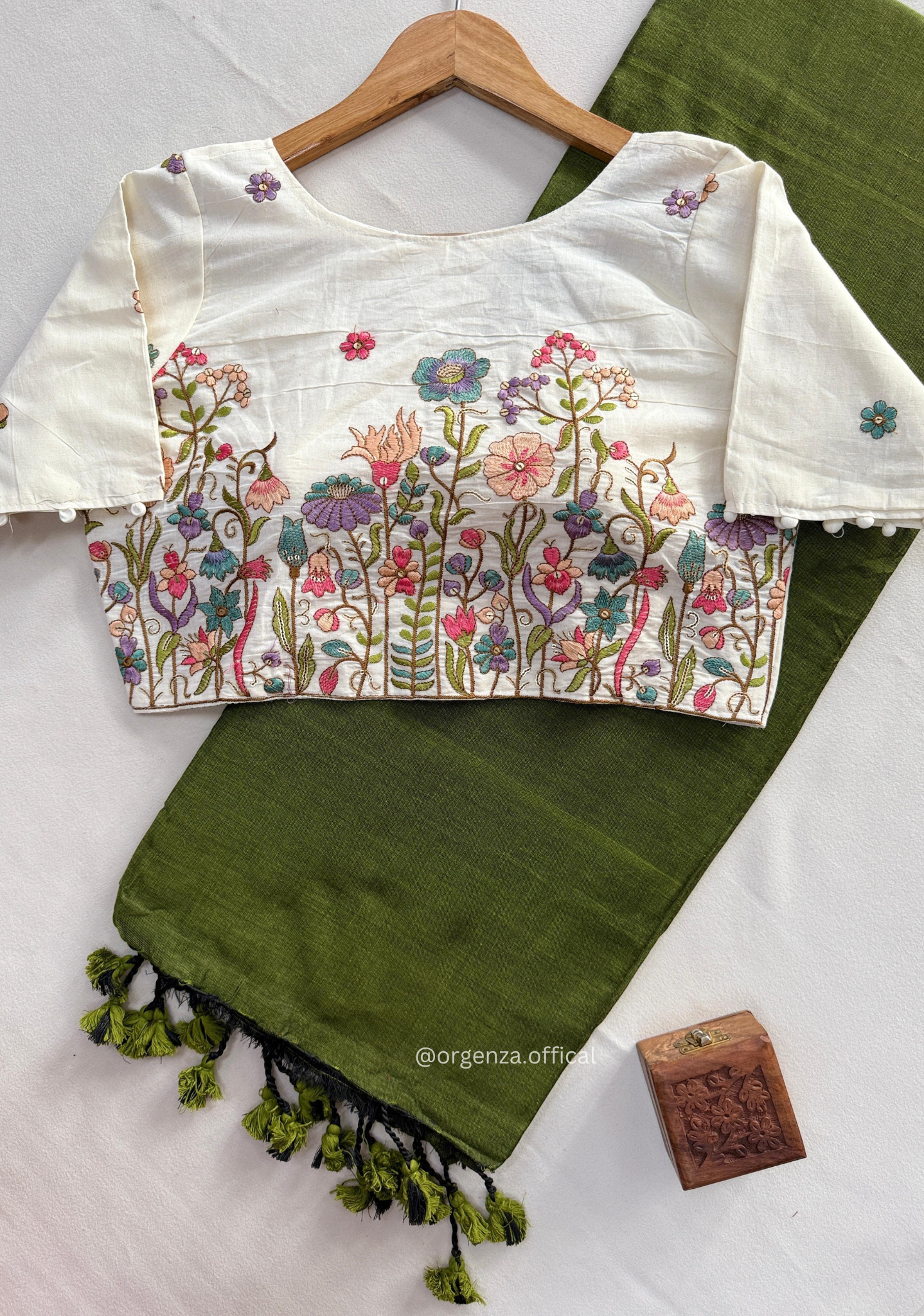 Dark Green Handloom Cotton Saree With Tassels