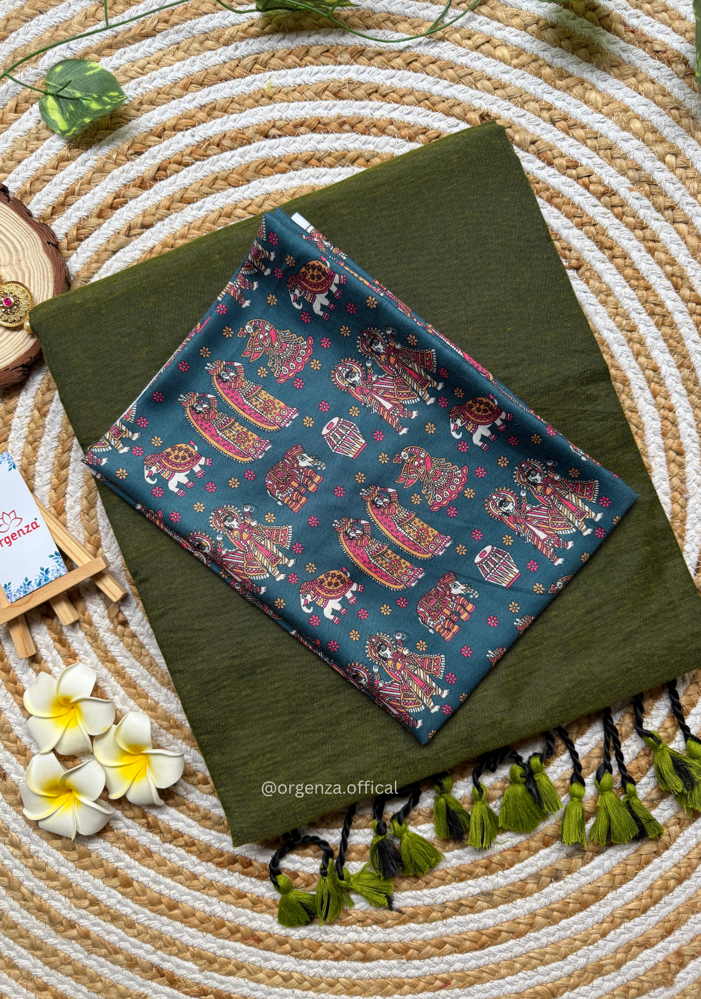 Dark Mehendi Green Colour Cotton Saree With People Print Blouse