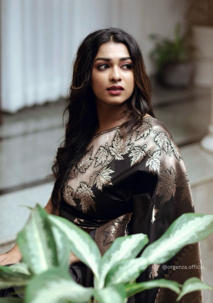 Lichi Silk Saree With Jacquard Zari Work