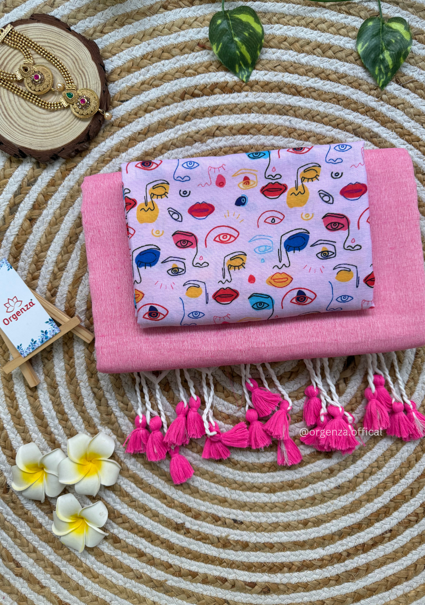 Baby Pink Colour Cotton Saree With Face Print Blouse