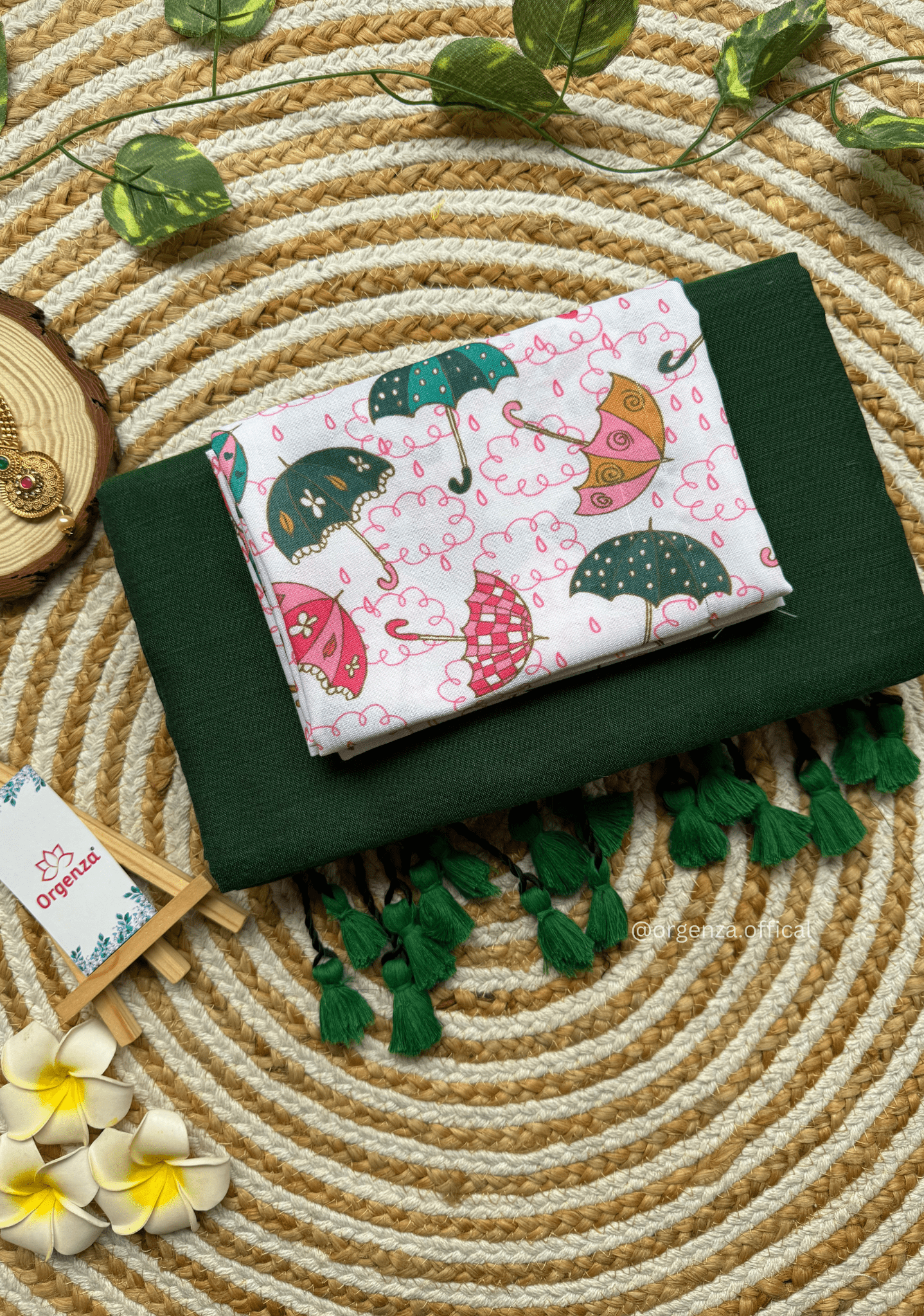 Green Colour Cotton Saree With Umbrella Print Blouse - Orgenza Store - digisoch