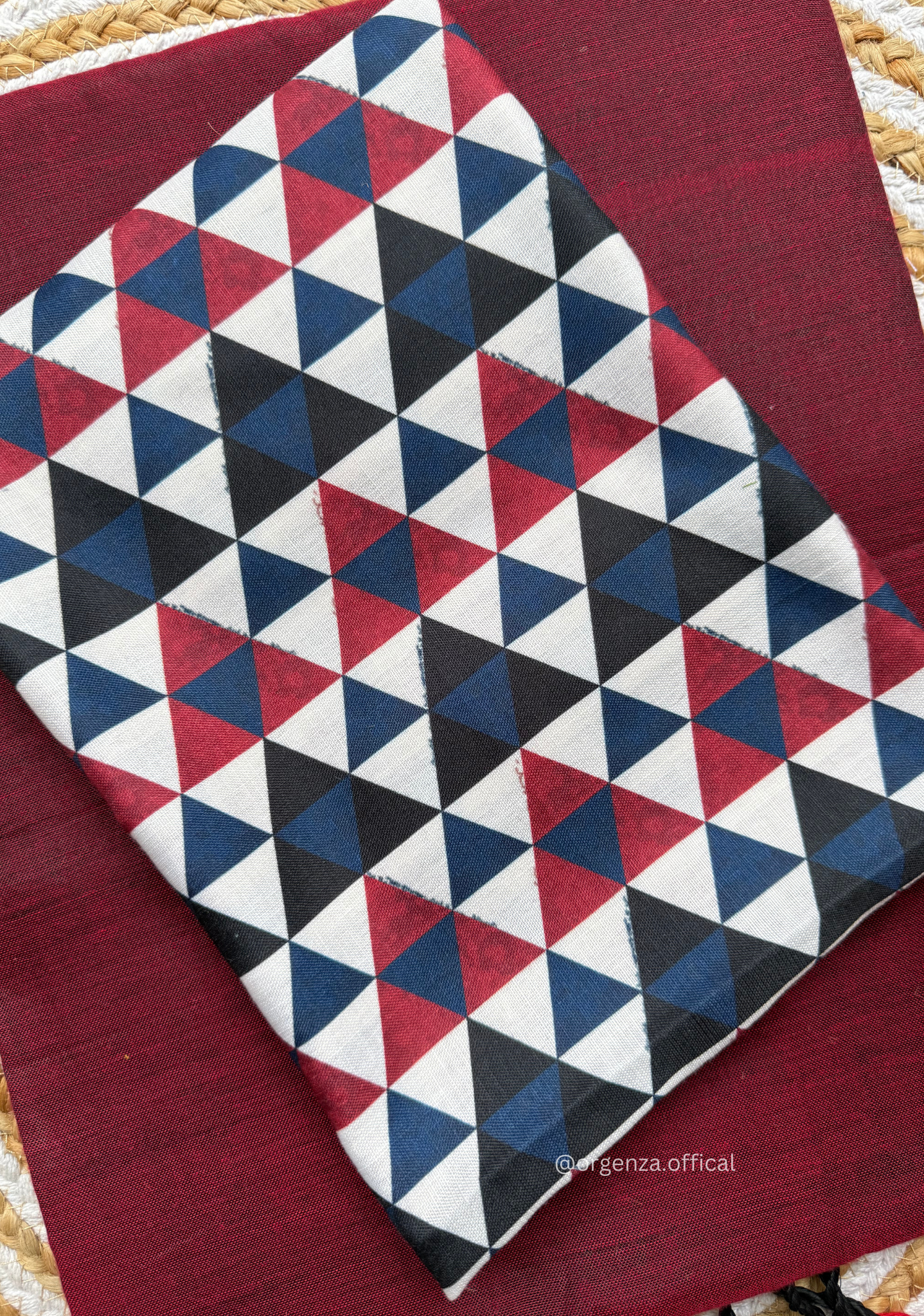 Maroon Colour Cotton Saree With Tringle Print Blouse