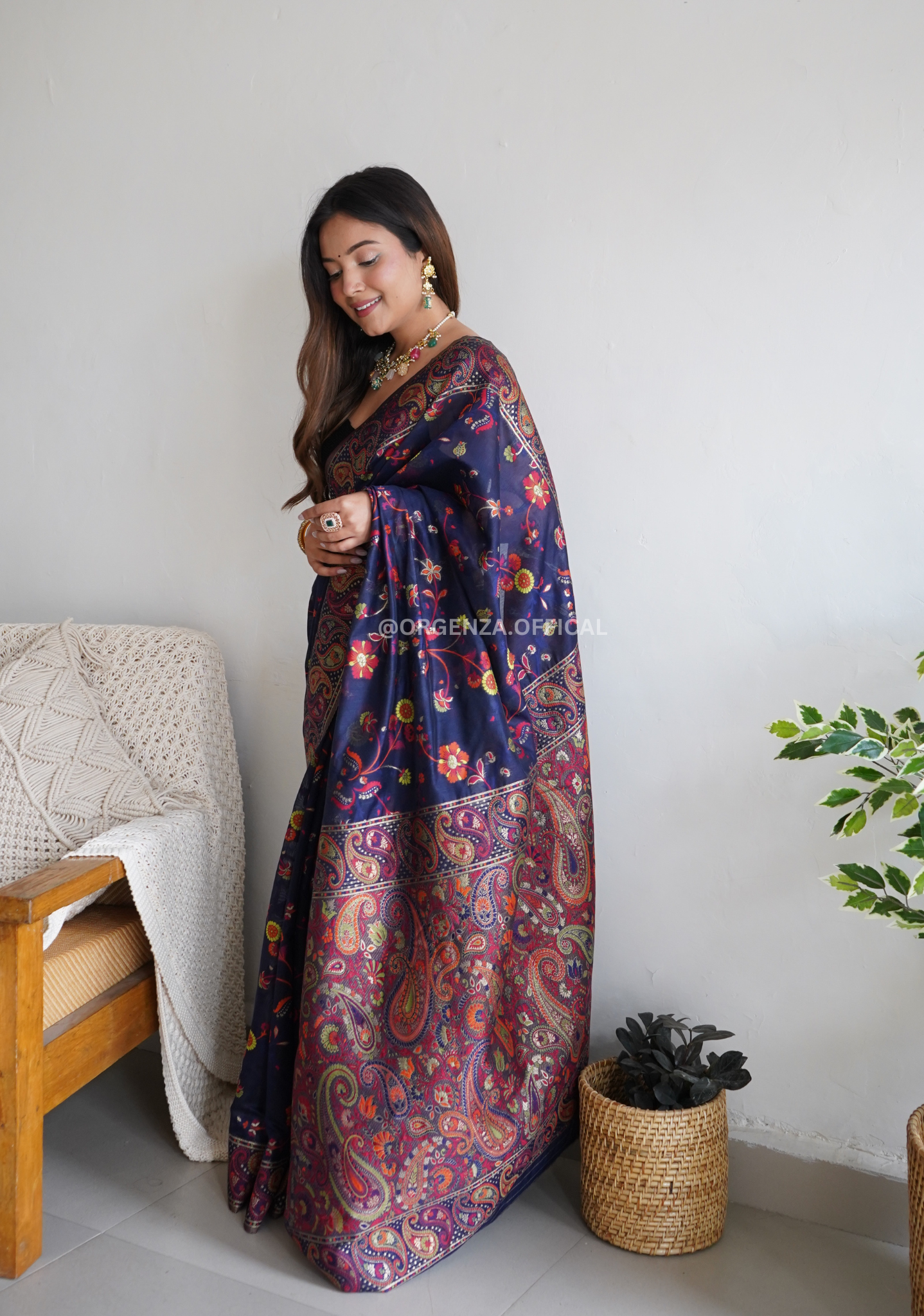 Kashmiri Kanchi Weaving Saree With Thread Work - Orgenza Store