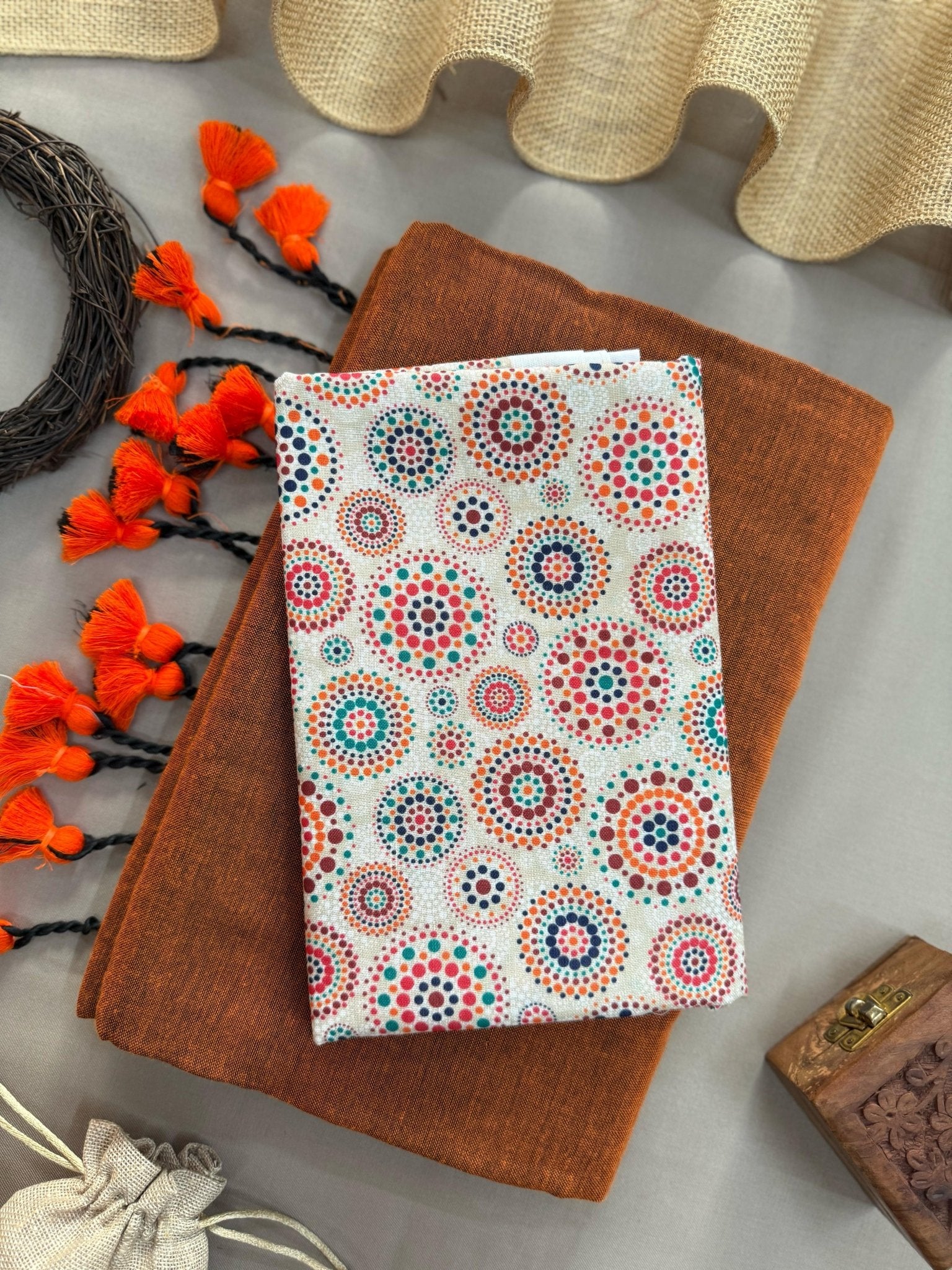 Orange Handloom Cotton Saree With Red Tassels & Printed Blouse - Orgenza Store