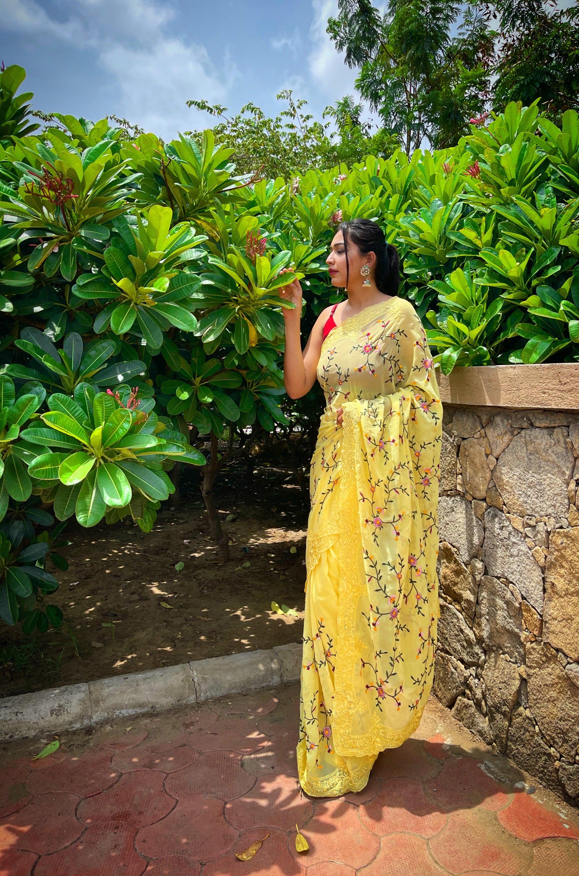 Orgenza || Pearl Lemon Yellow Color Heavy Pure Georgette Silk Border Cutwork And Embroidery Work Saree With Contrast Blouse - Orgenza Store