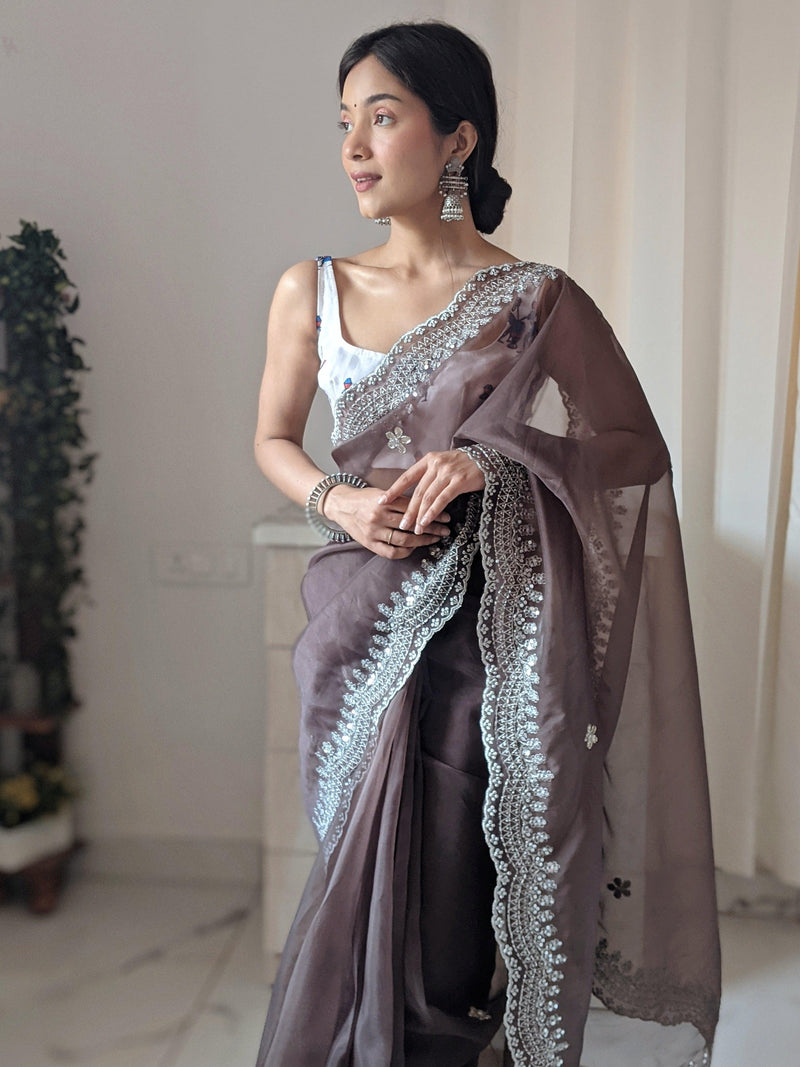 Embroidered Contrast Blouse With Silver Saree