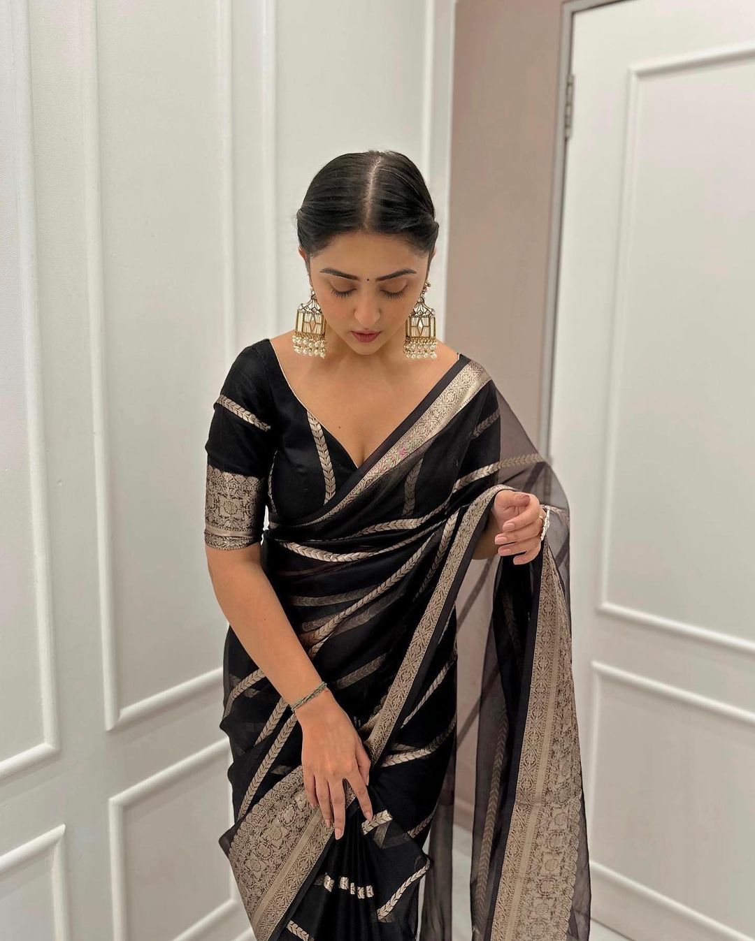 Black Colour Kanchipuram Organza Saree - Orgenza Store