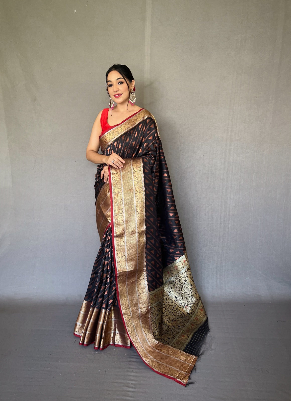 Rama Colour Saree With Weaving Zari - Orgenza Store