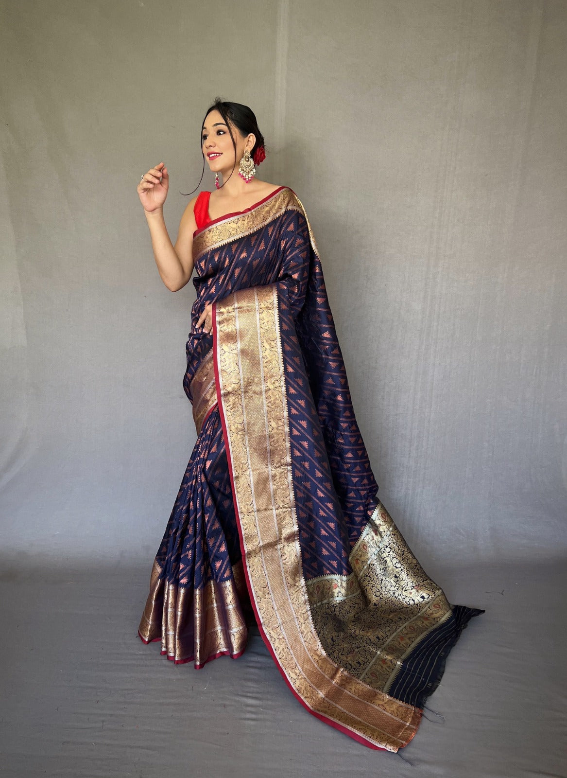 Rama Colour Saree With Weaving Zari - Orgenza Store